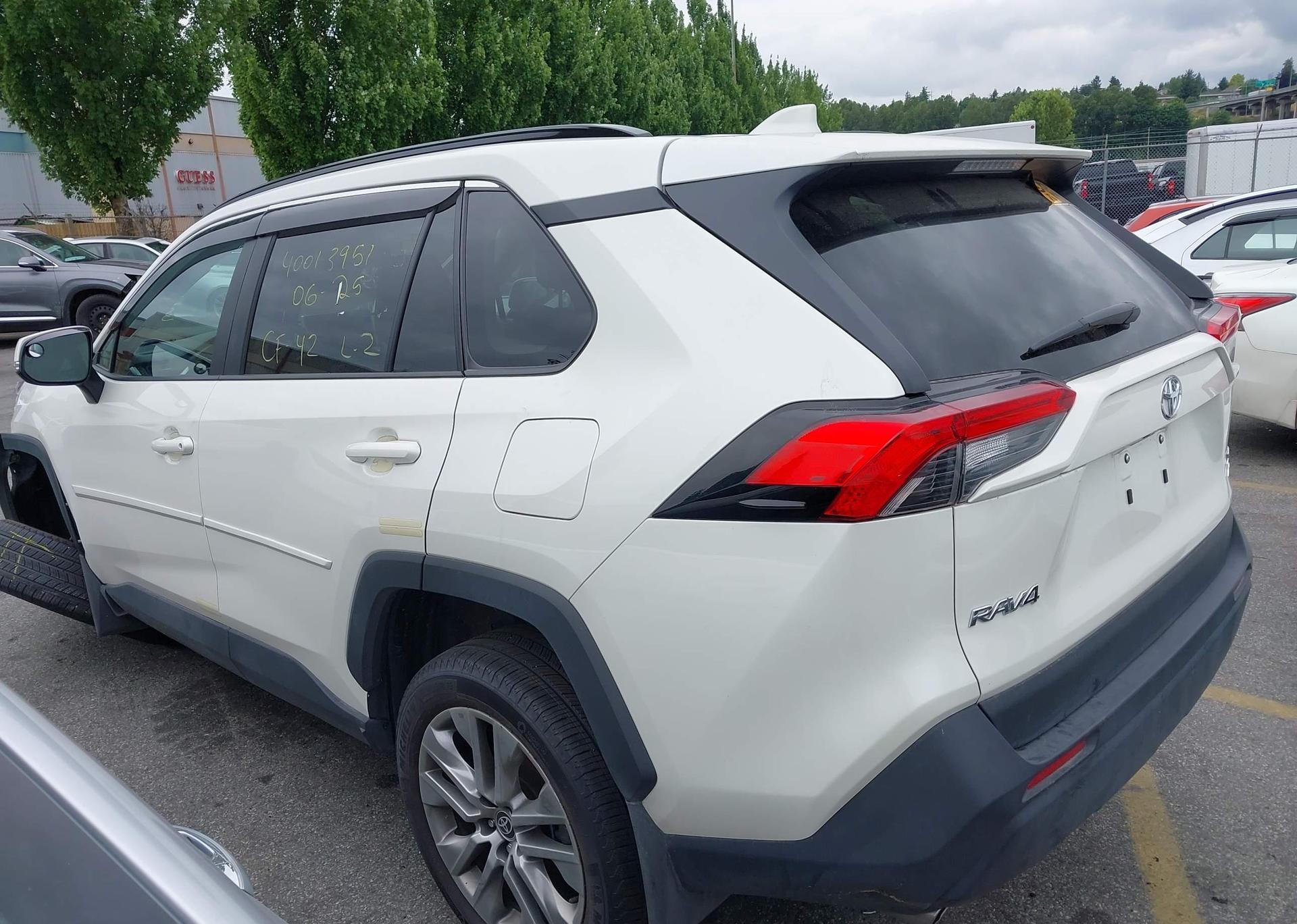 2022 TOYOTA RAV4