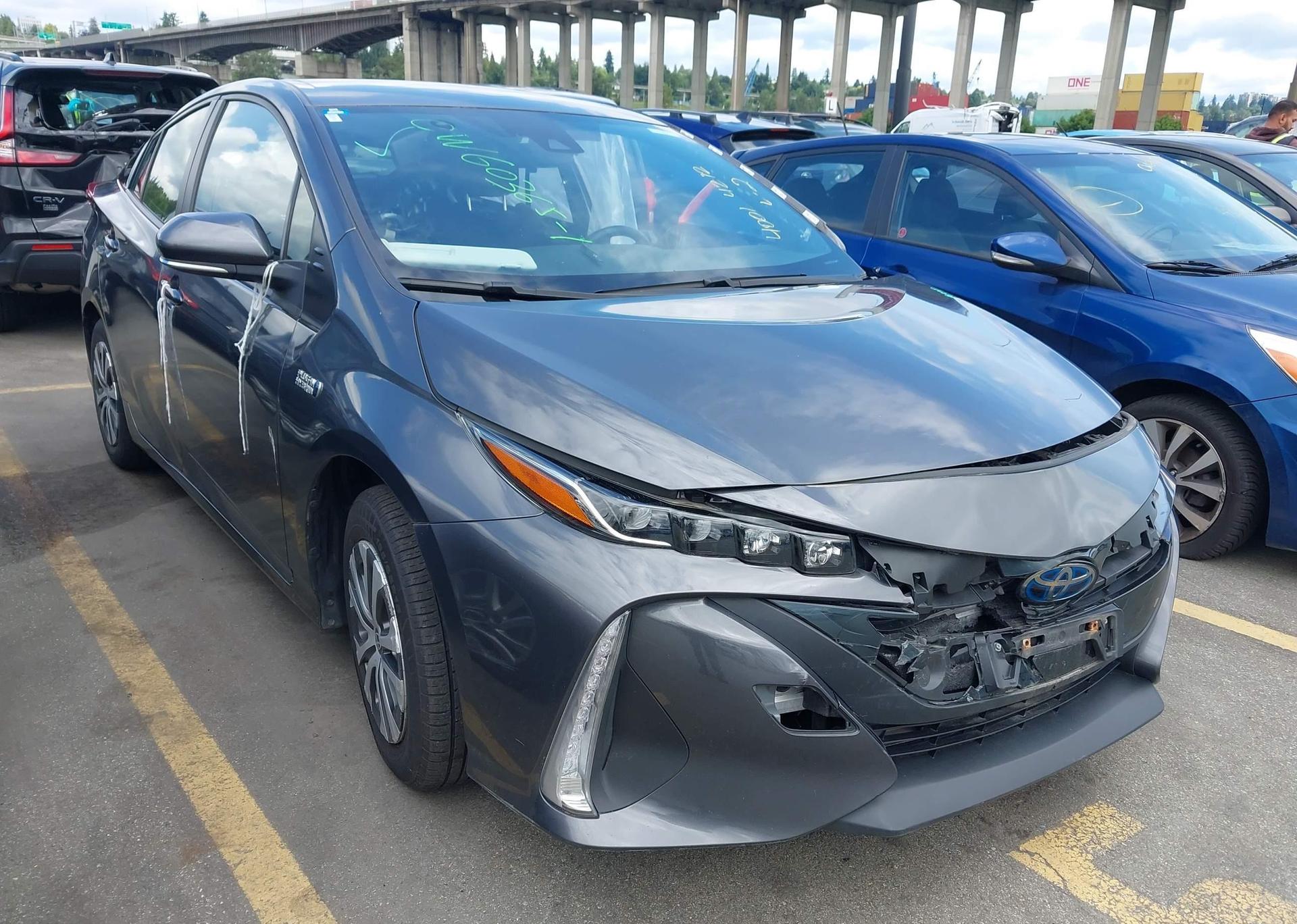 2021 TOYOTA PRIUS