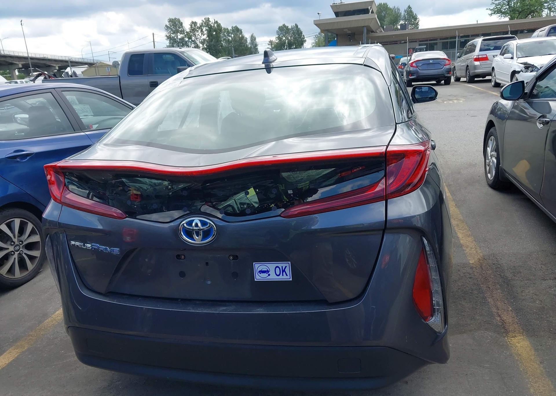 2021 TOYOTA PRIUS