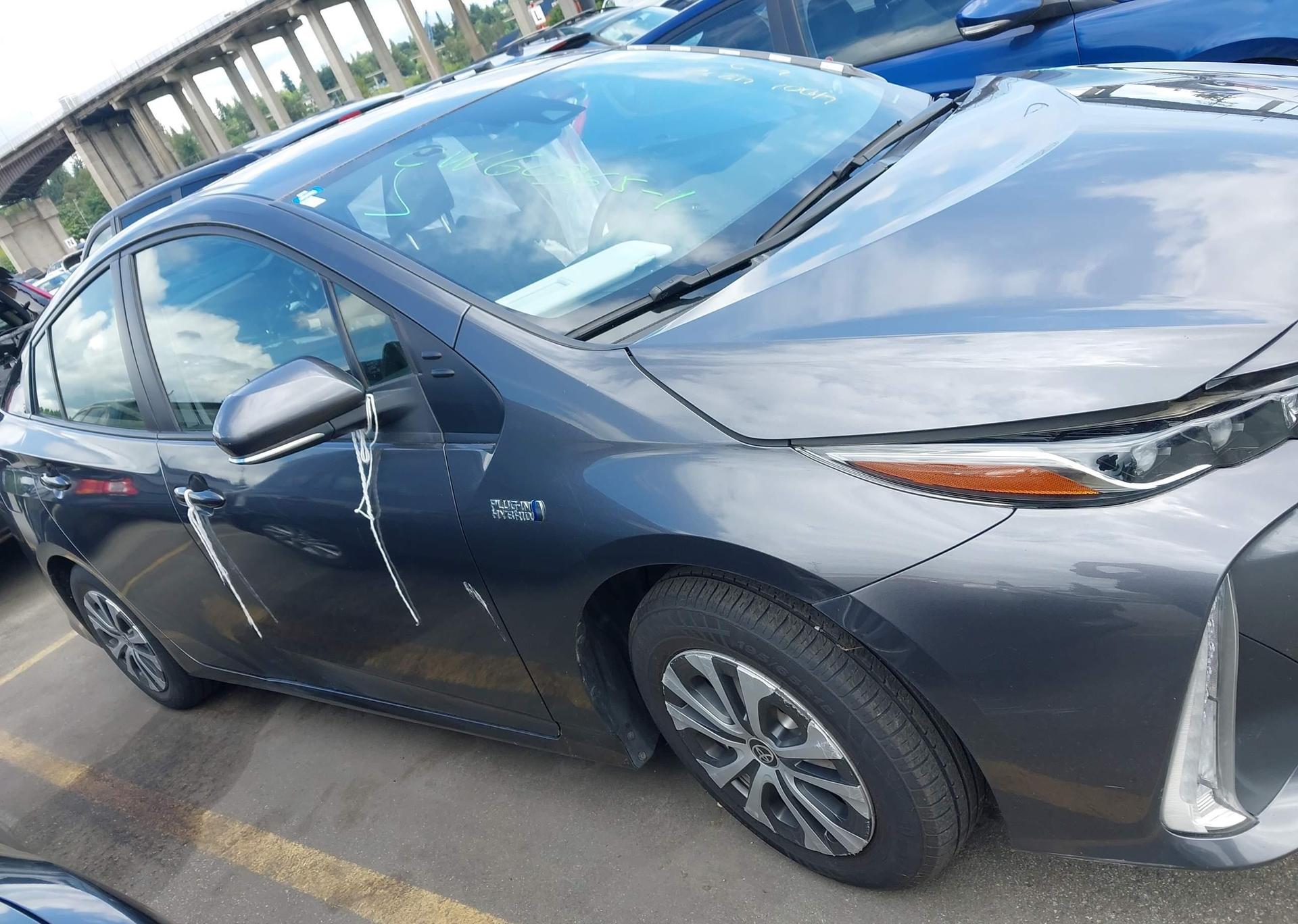 2021 TOYOTA PRIUS