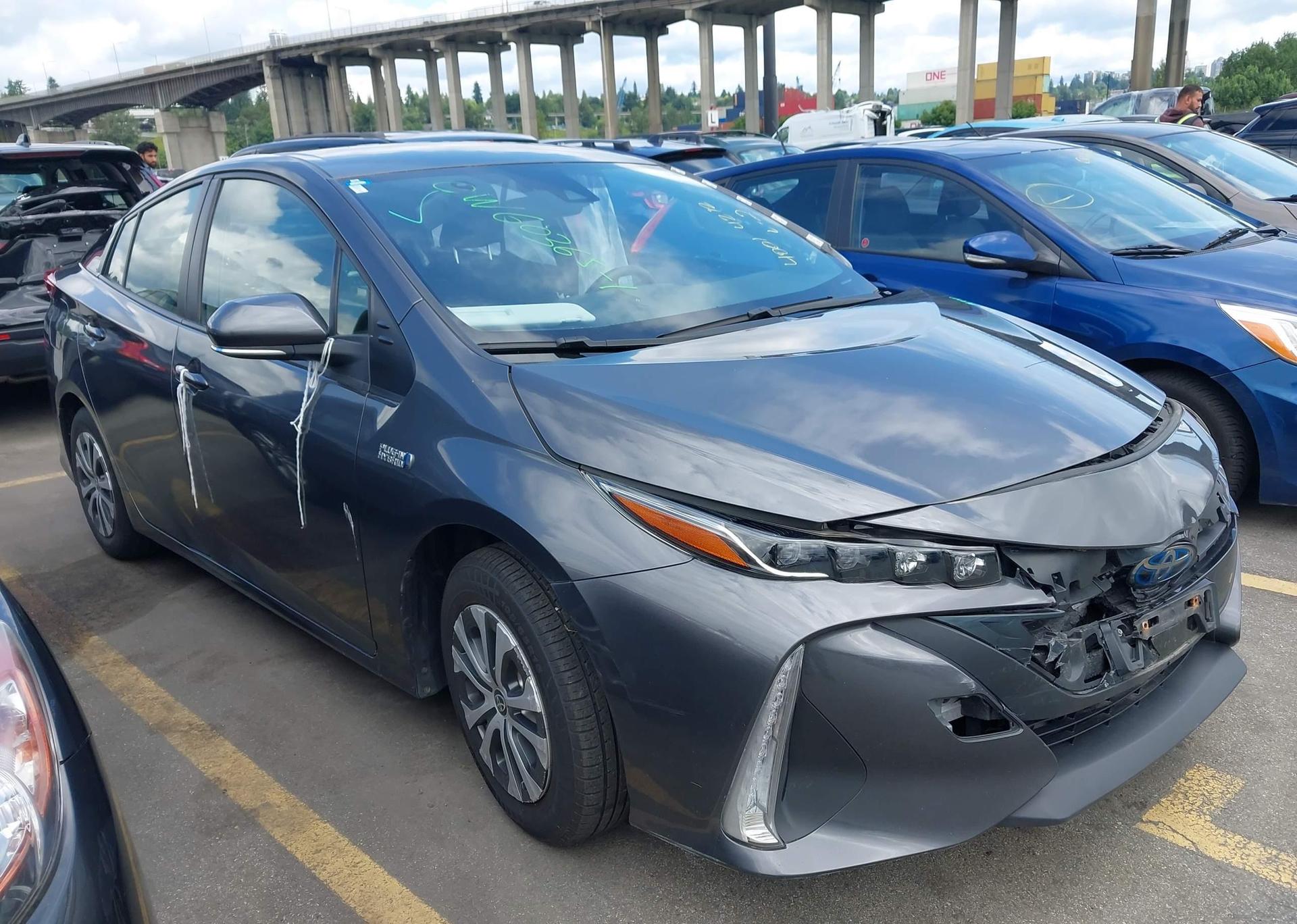 2021 TOYOTA PRIUS
