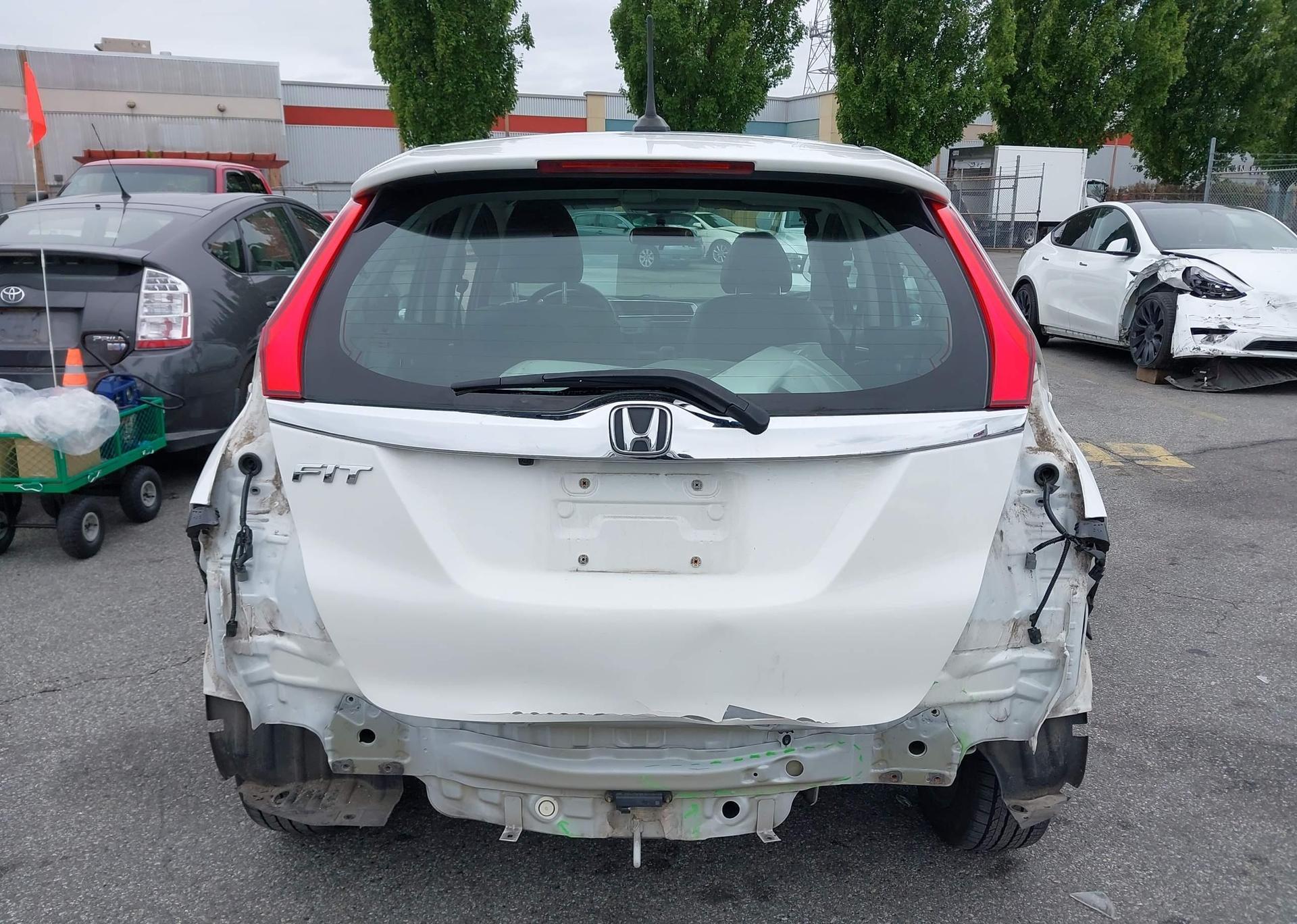 2016 HONDA FIT
