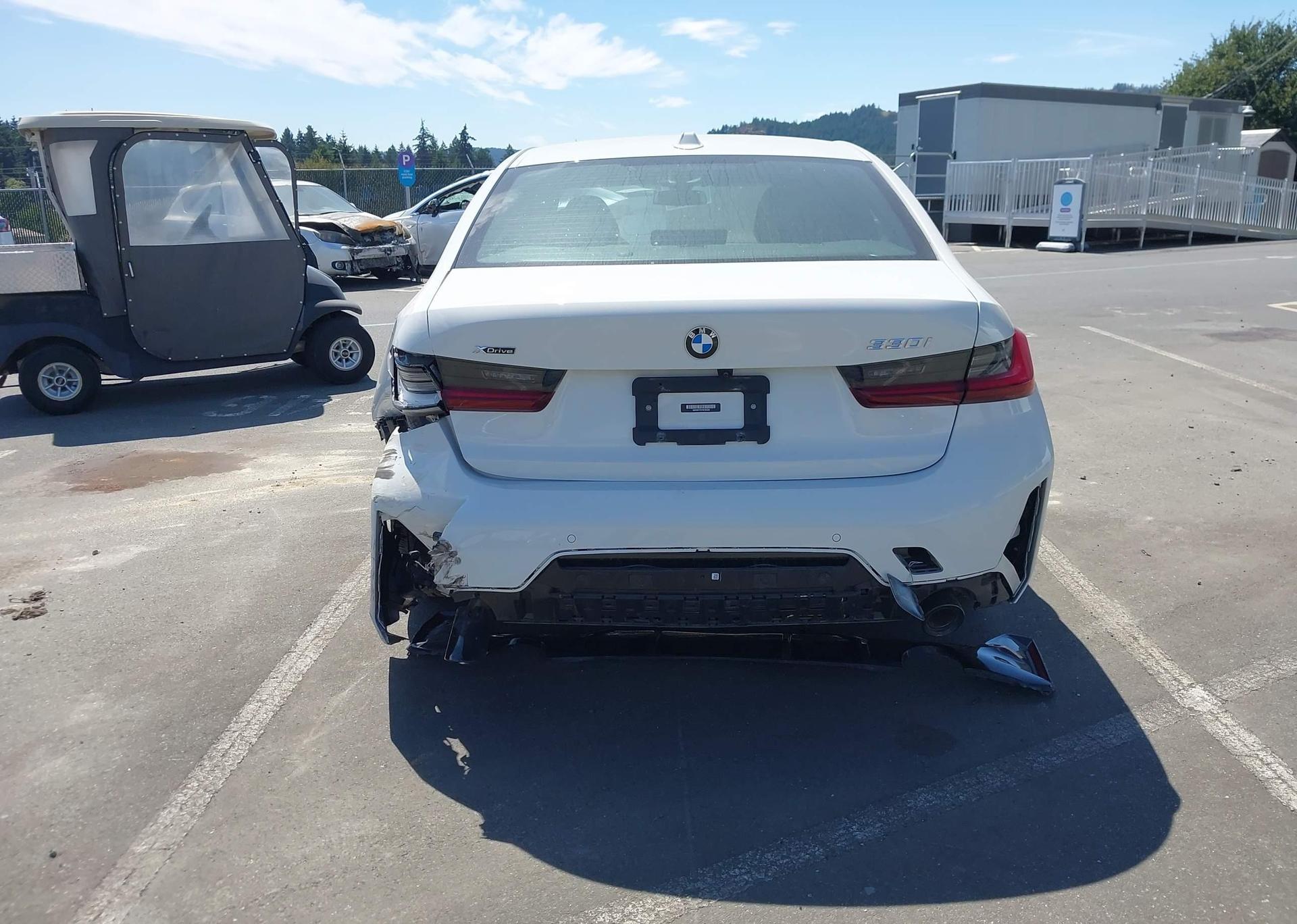 2023 BMW 330I