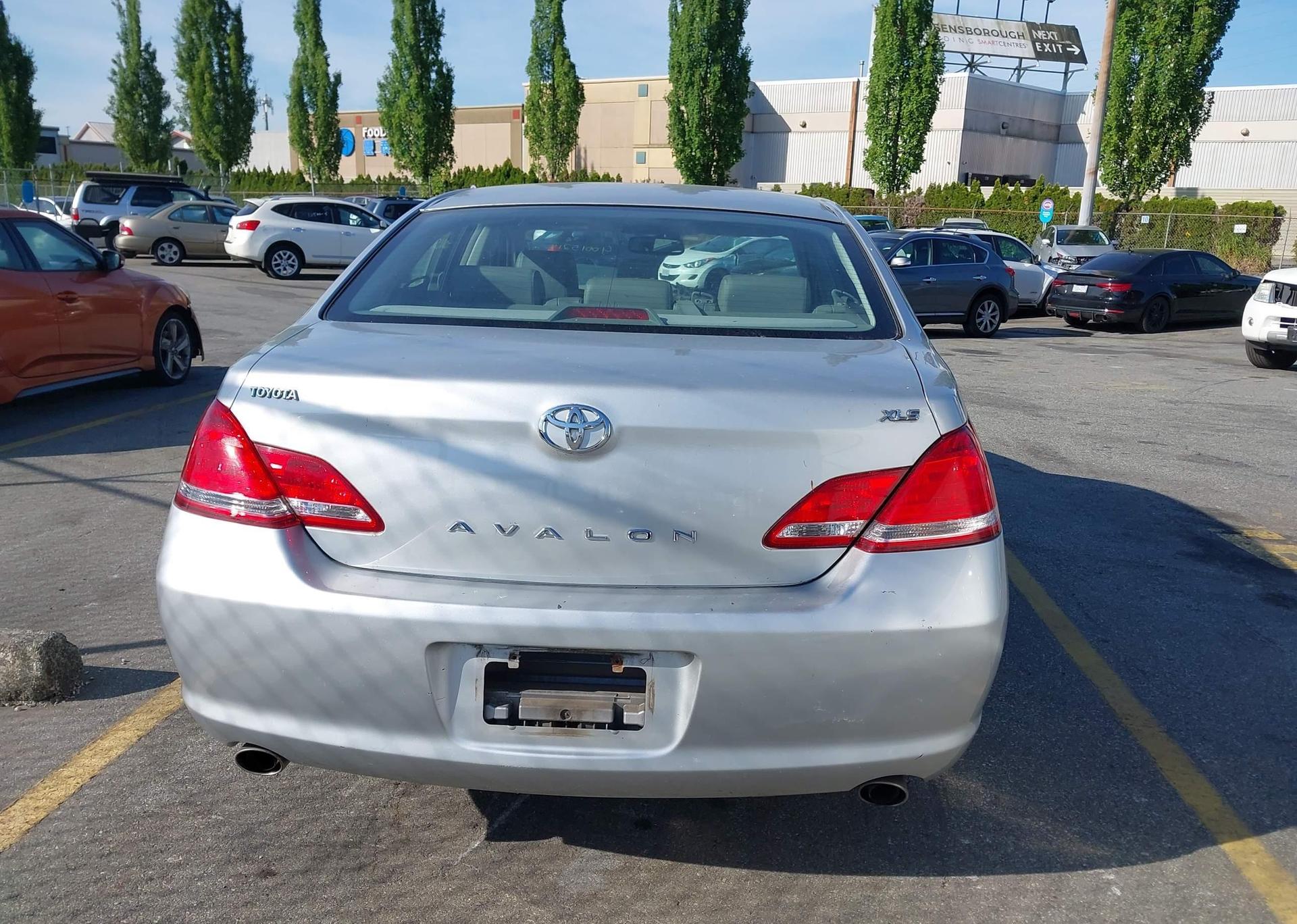 2007 TOYOTA AVALON XL