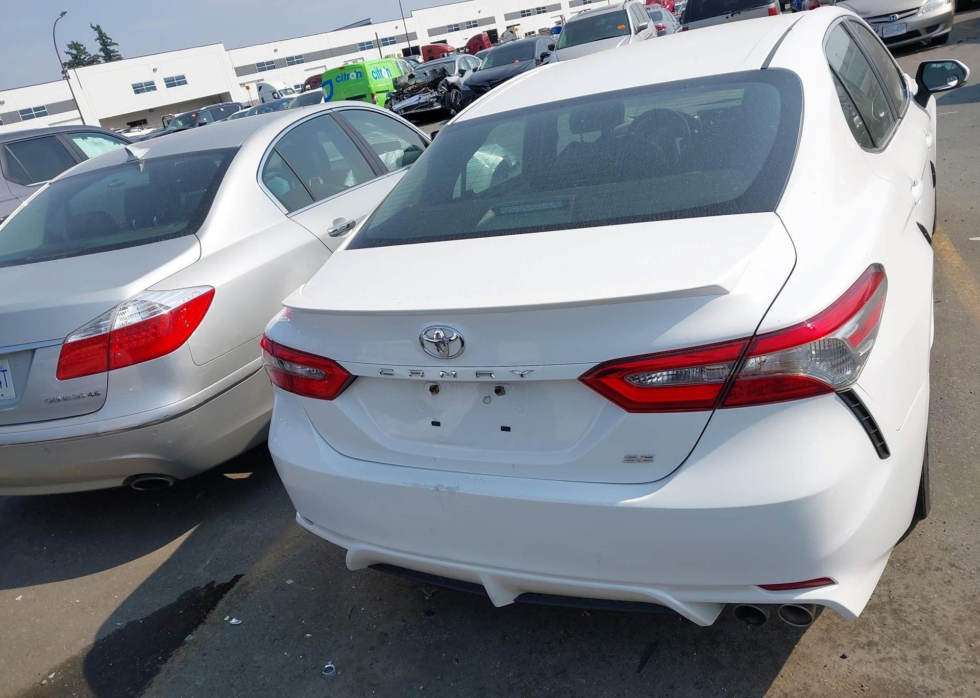 2018 TOYOTA CAMRY
