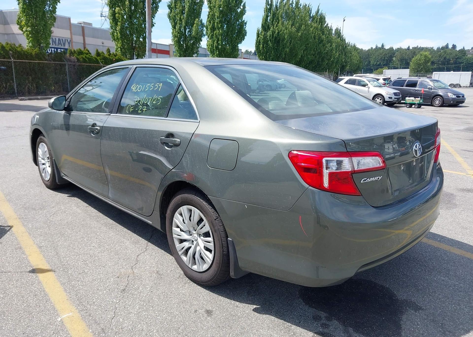 2012 TOYOTA CAMRY