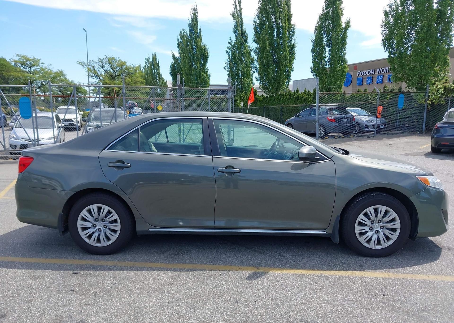 2012 TOYOTA CAMRY