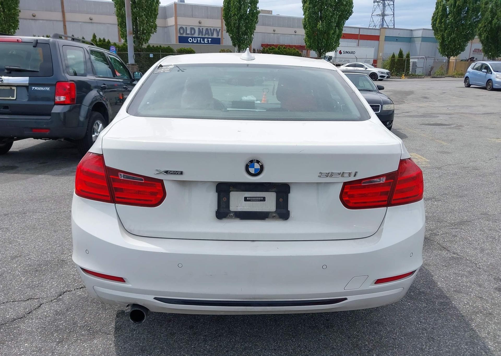 2015 BMW 320I