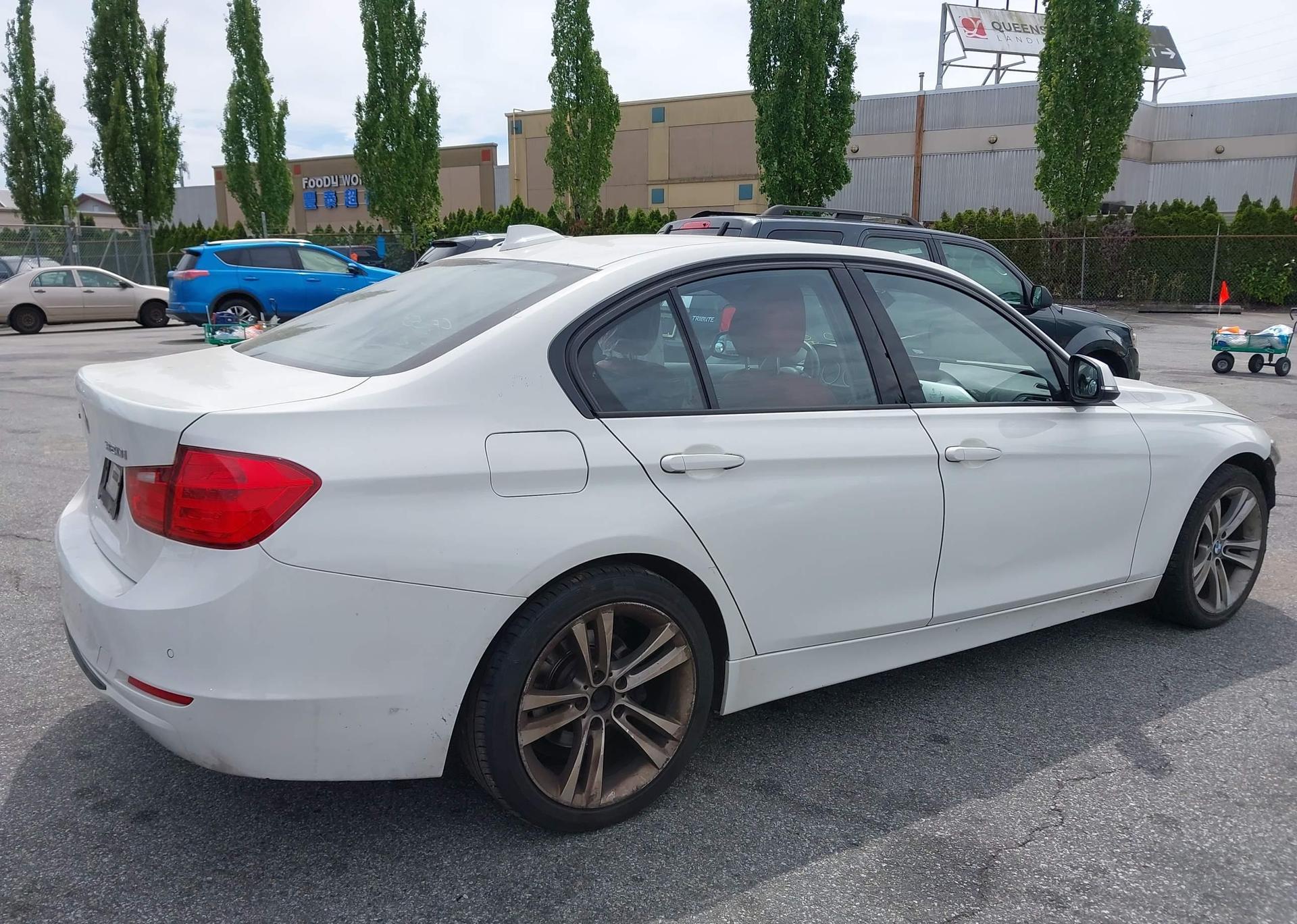 2015 BMW 320I