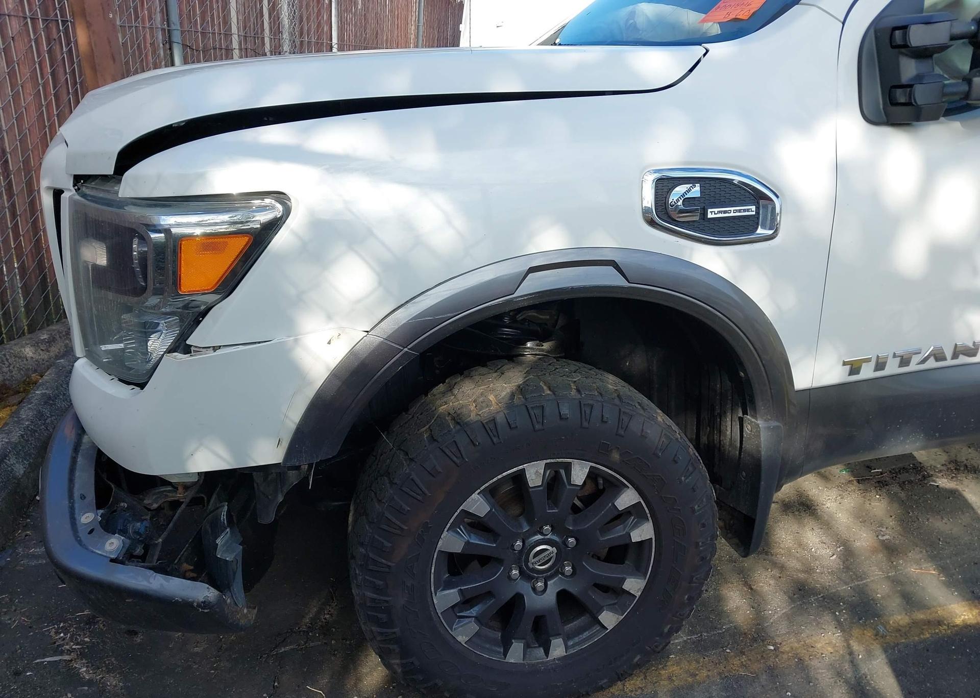 2016 NISSAN TITAN XD SL