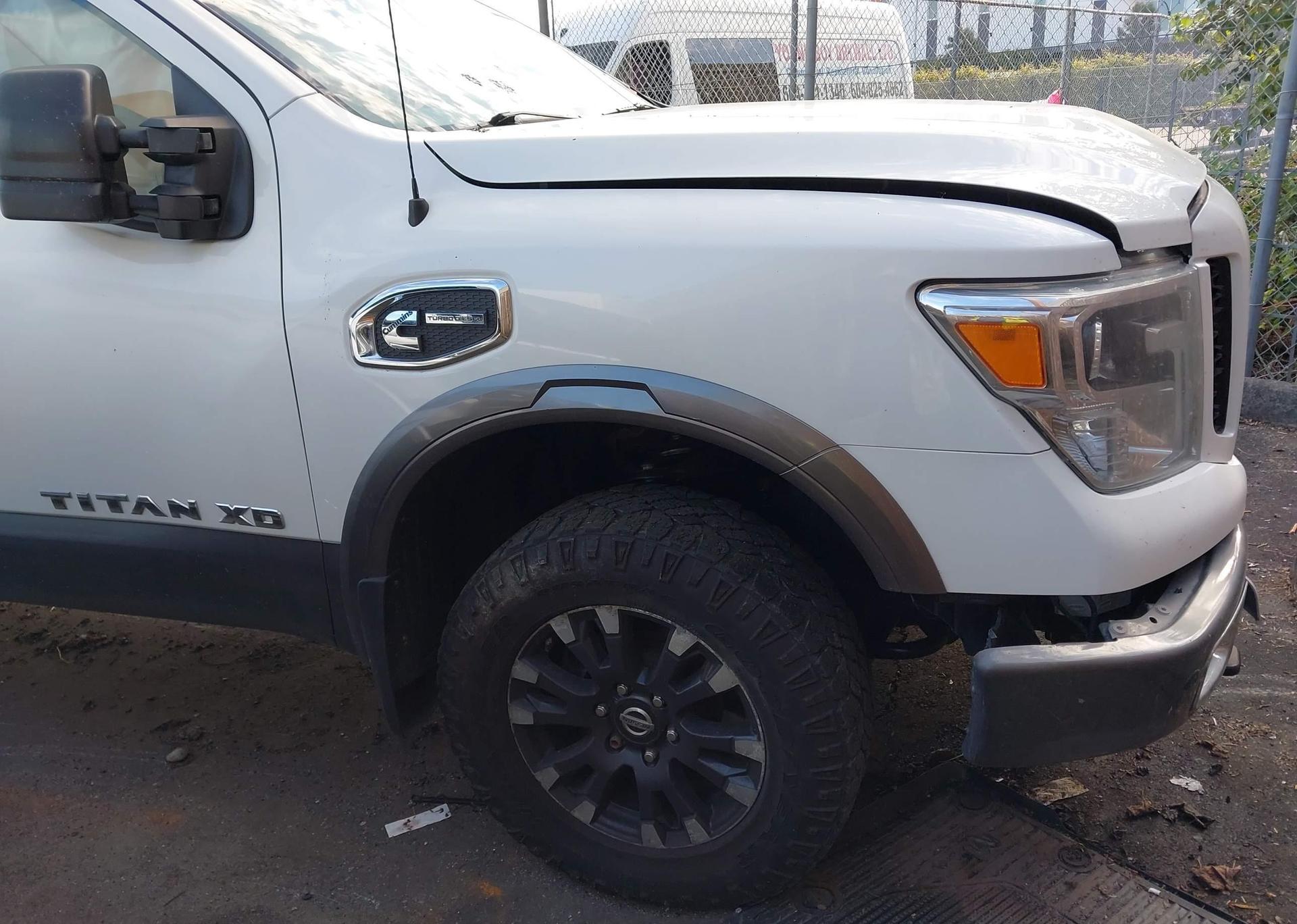 2016 NISSAN TITAN XD SL