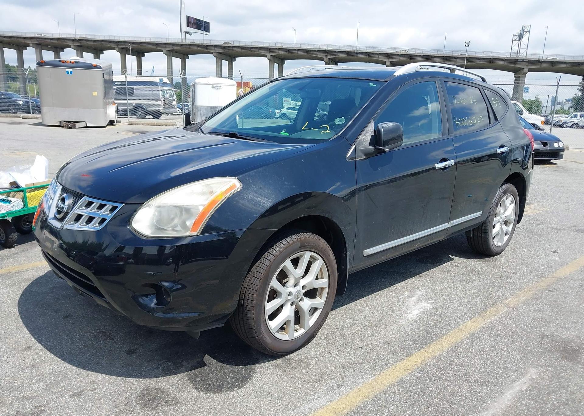 2011 NISSAN ROGUE