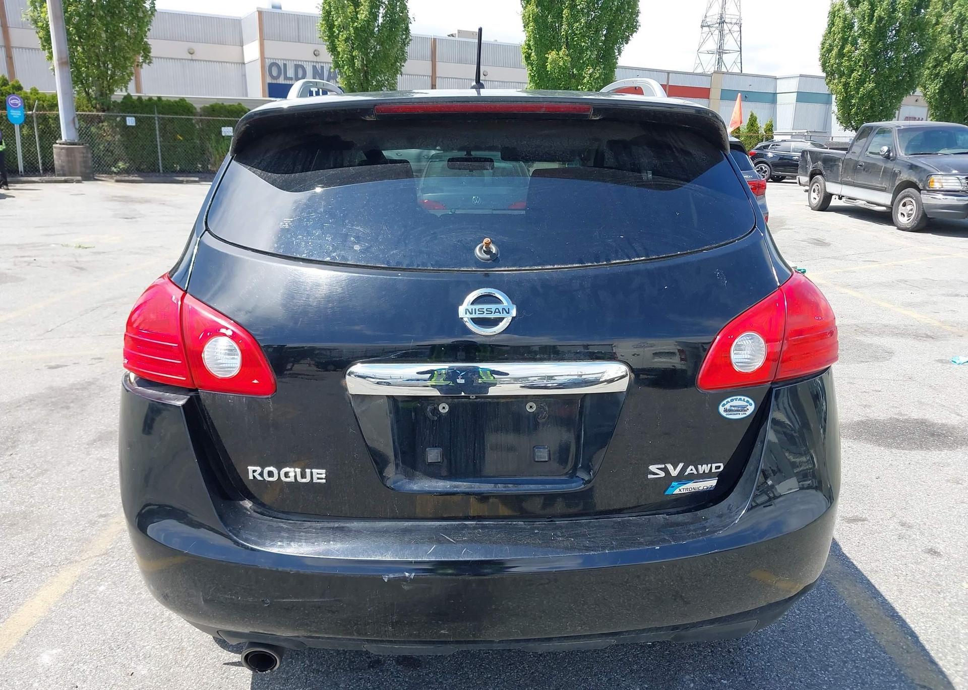 2011 NISSAN ROGUE