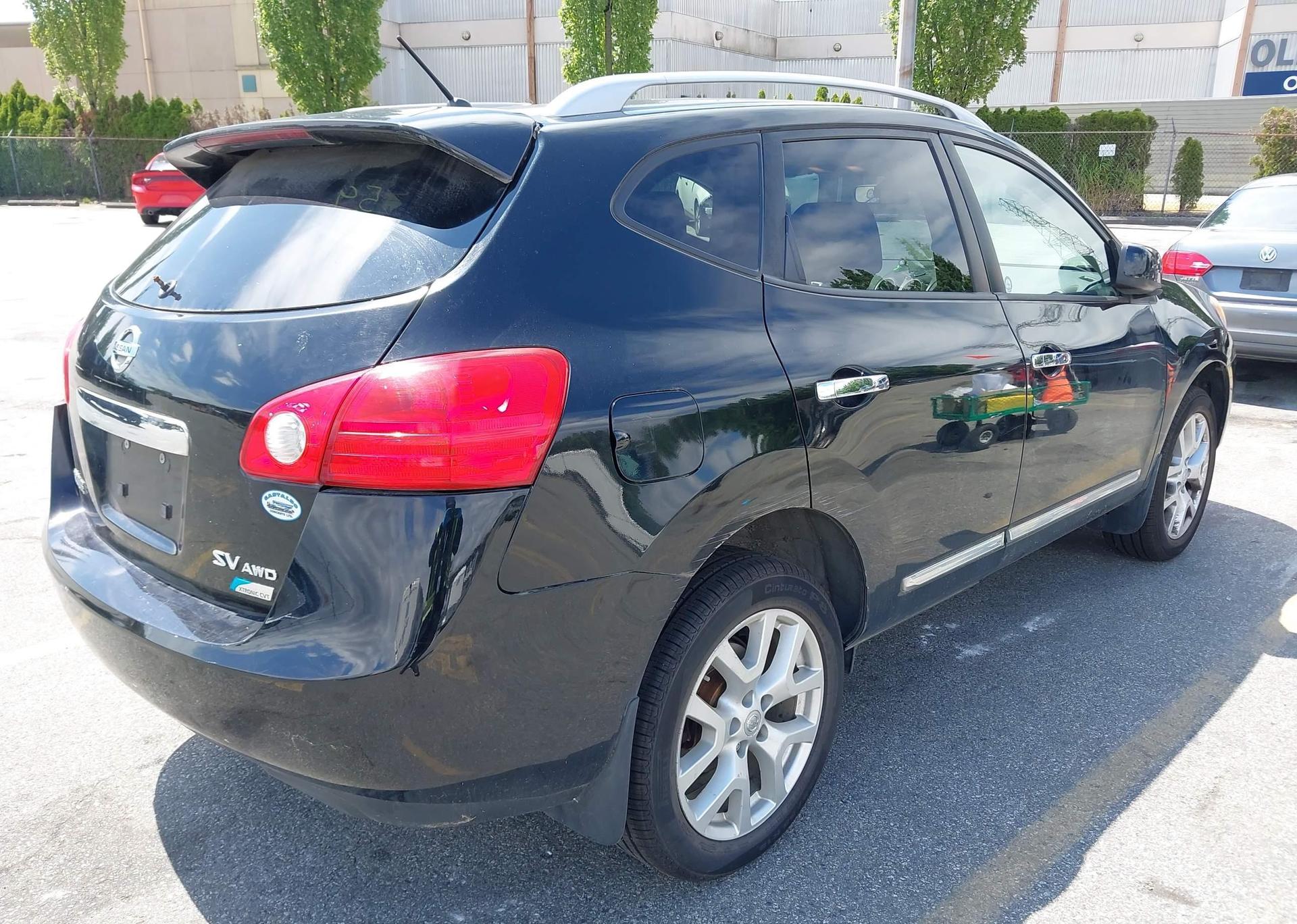 2011 NISSAN ROGUE