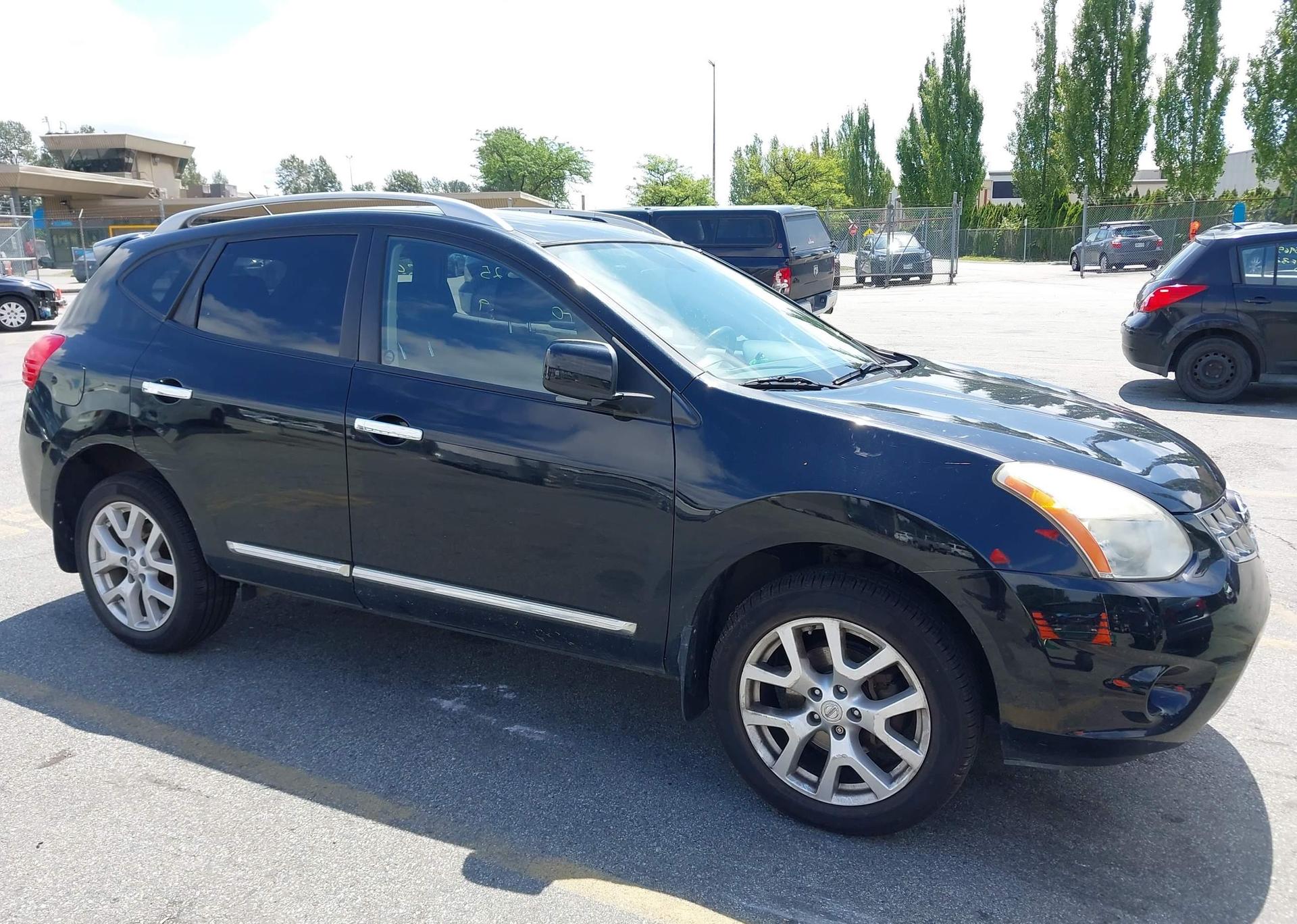 2011 NISSAN ROGUE