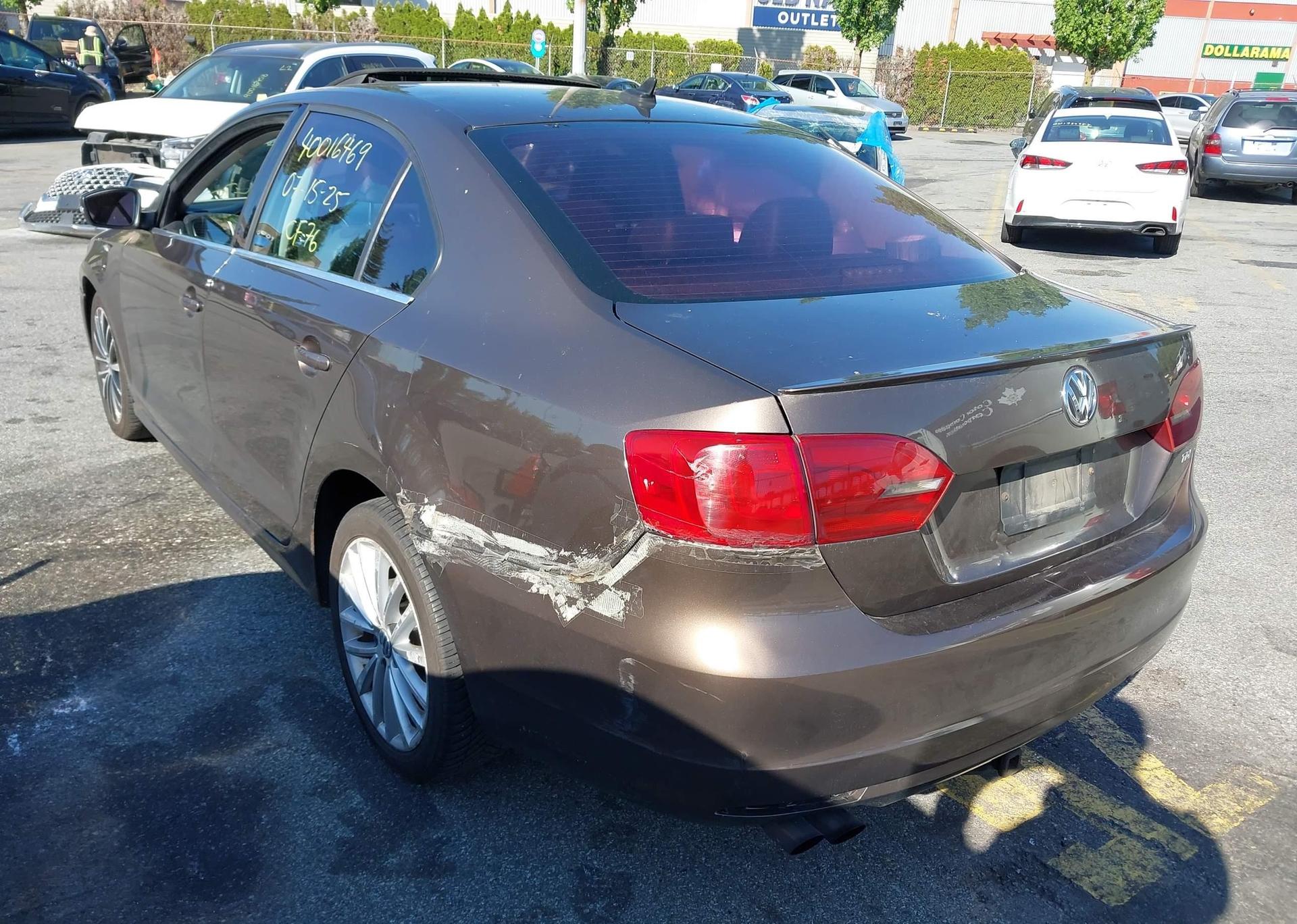2011 VOLKSWAGEN JETTA