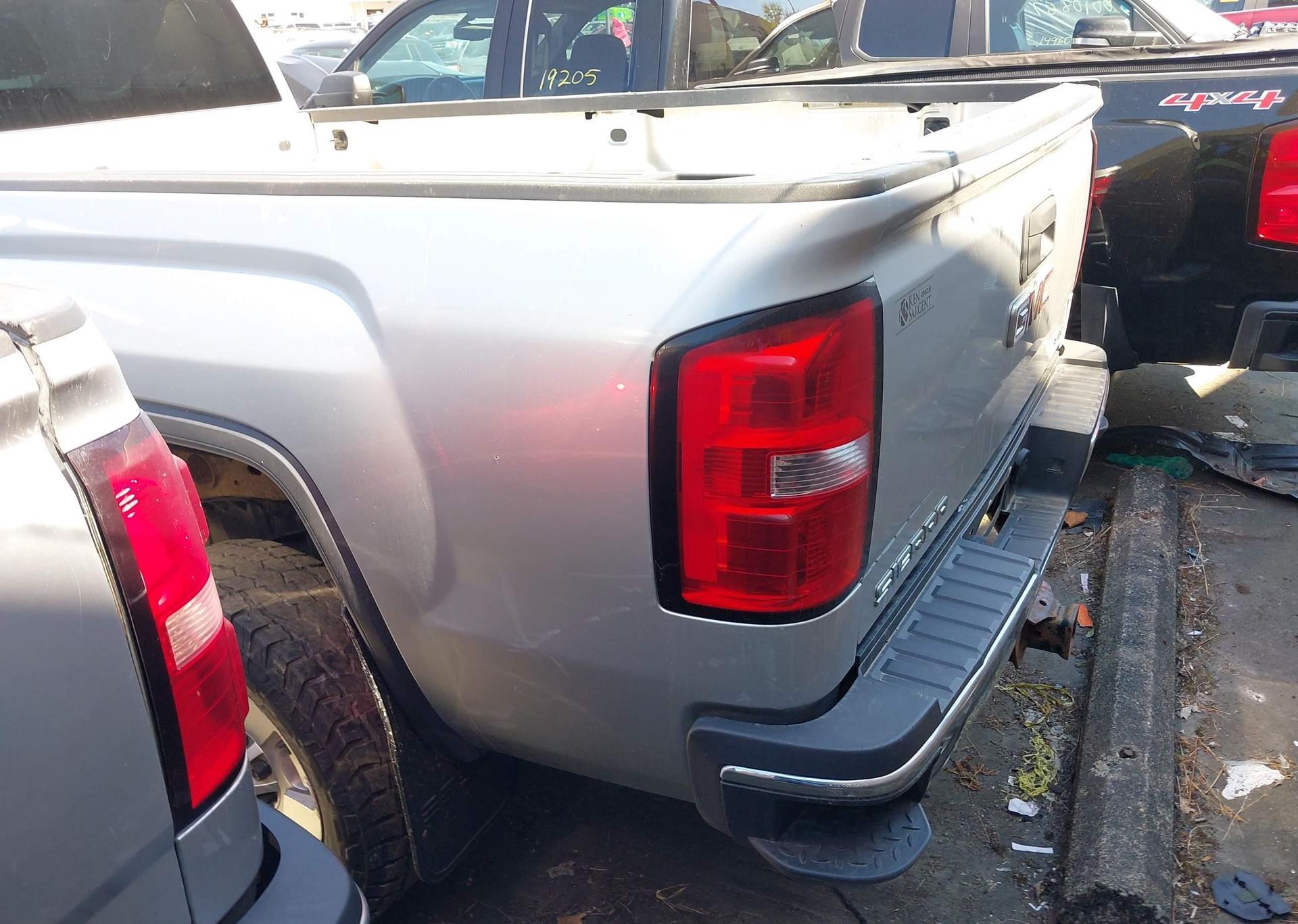 2015 GMC SIERRA K2500 SLE