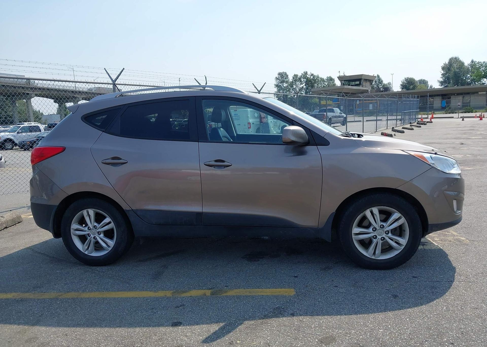 2012 HYUNDAI TUCSON GLS