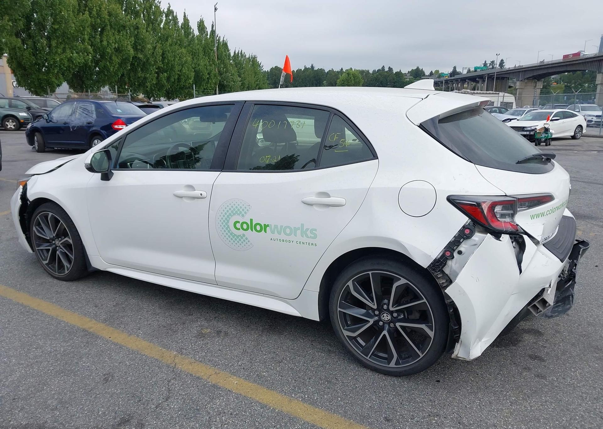 2019 TOYOTA COROLLA SE