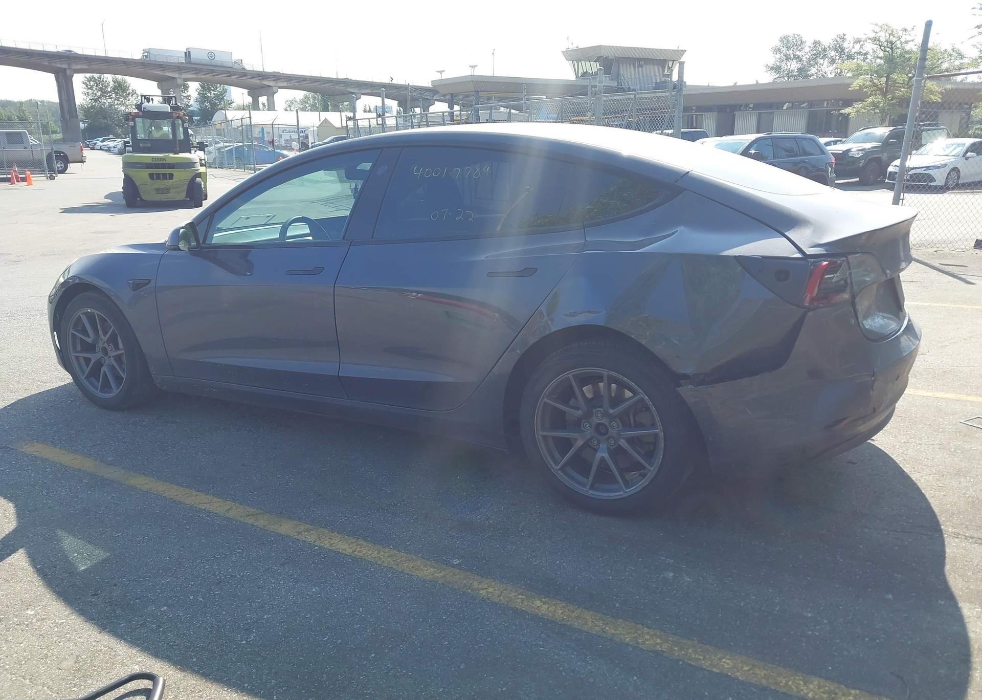 2023 TESLA MODEL 3