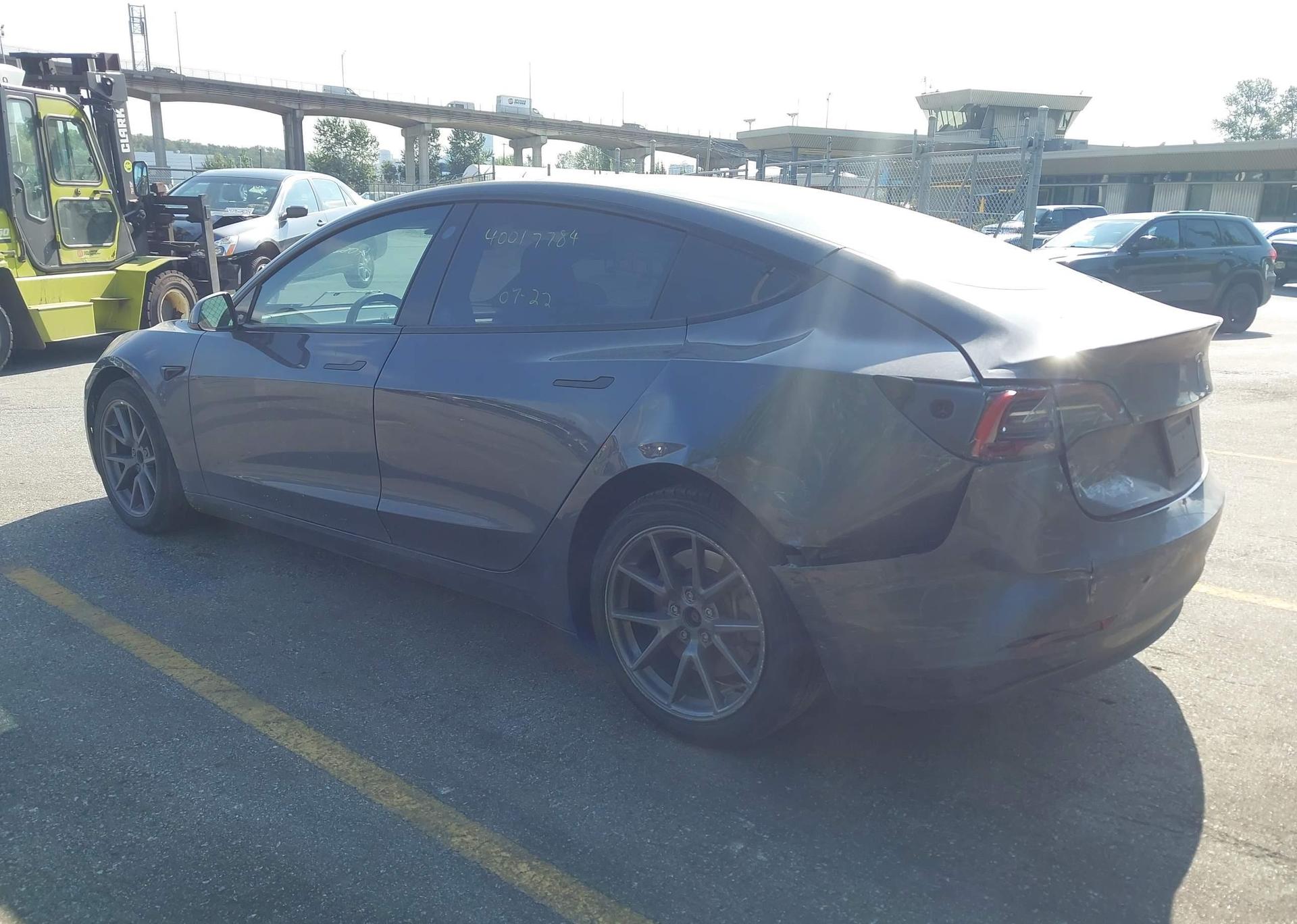 2023 TESLA MODEL 3