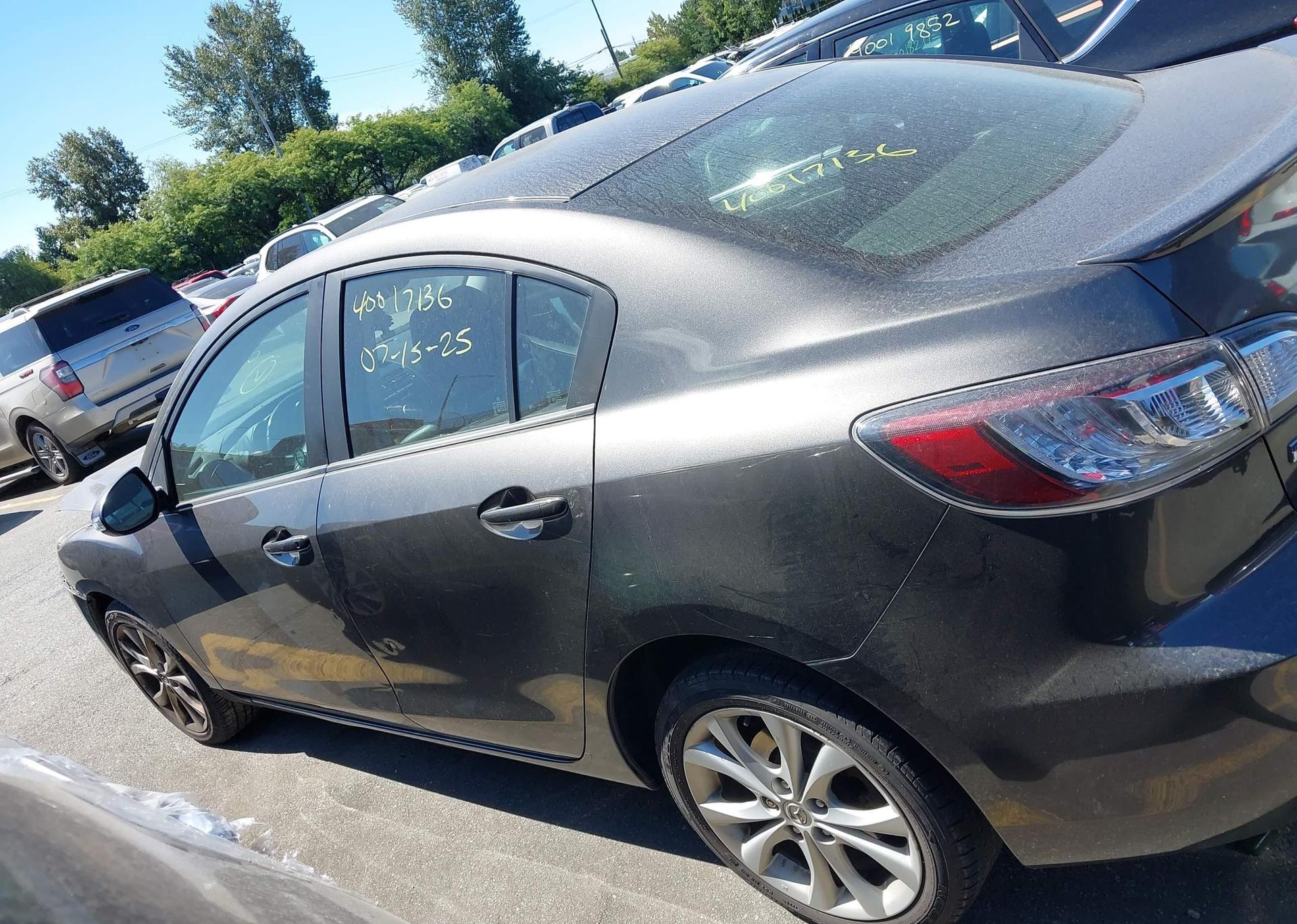 2010 MAZDA 3 S