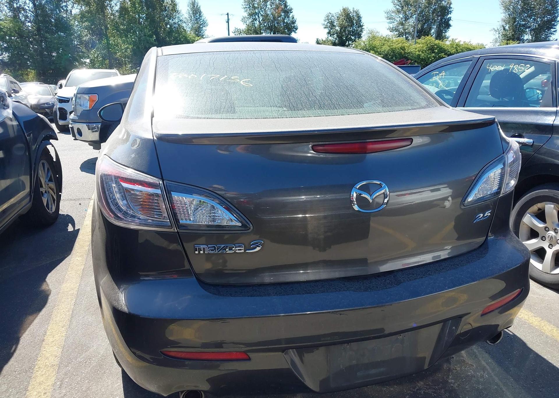 2010 MAZDA 3 S