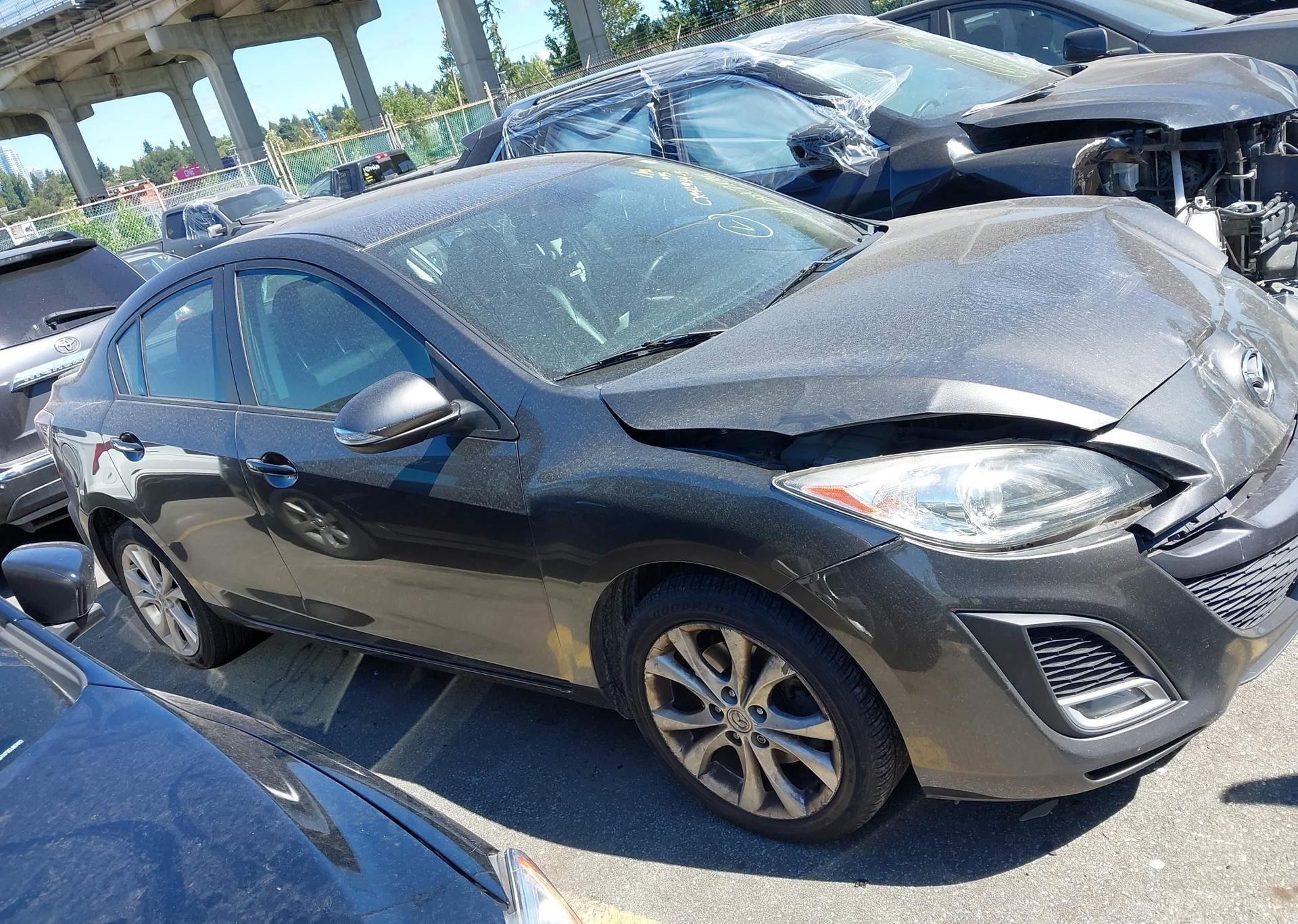 2010 MAZDA 3 S