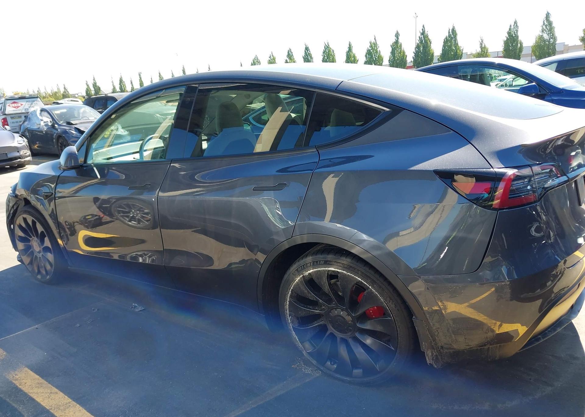 2022 TESLA MODEL Y