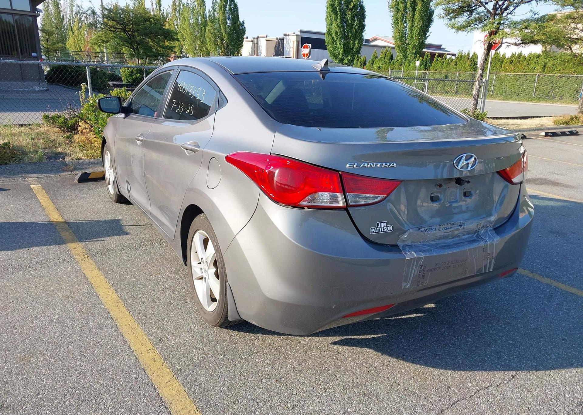 2012 HYUNDAI ELANTRA GLS
