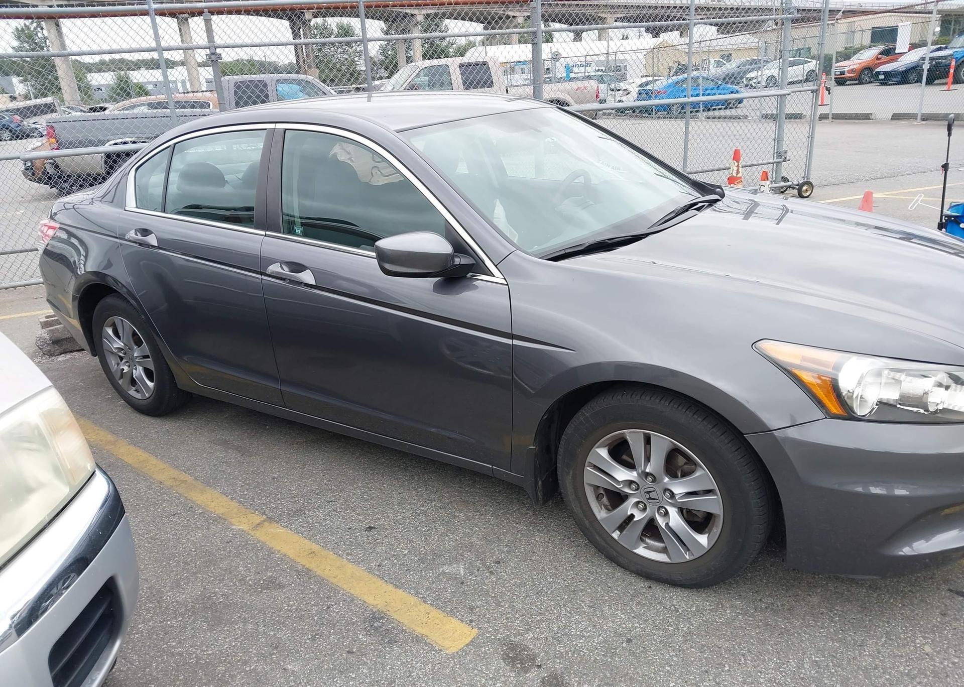 2012 HONDA ACCORD SE