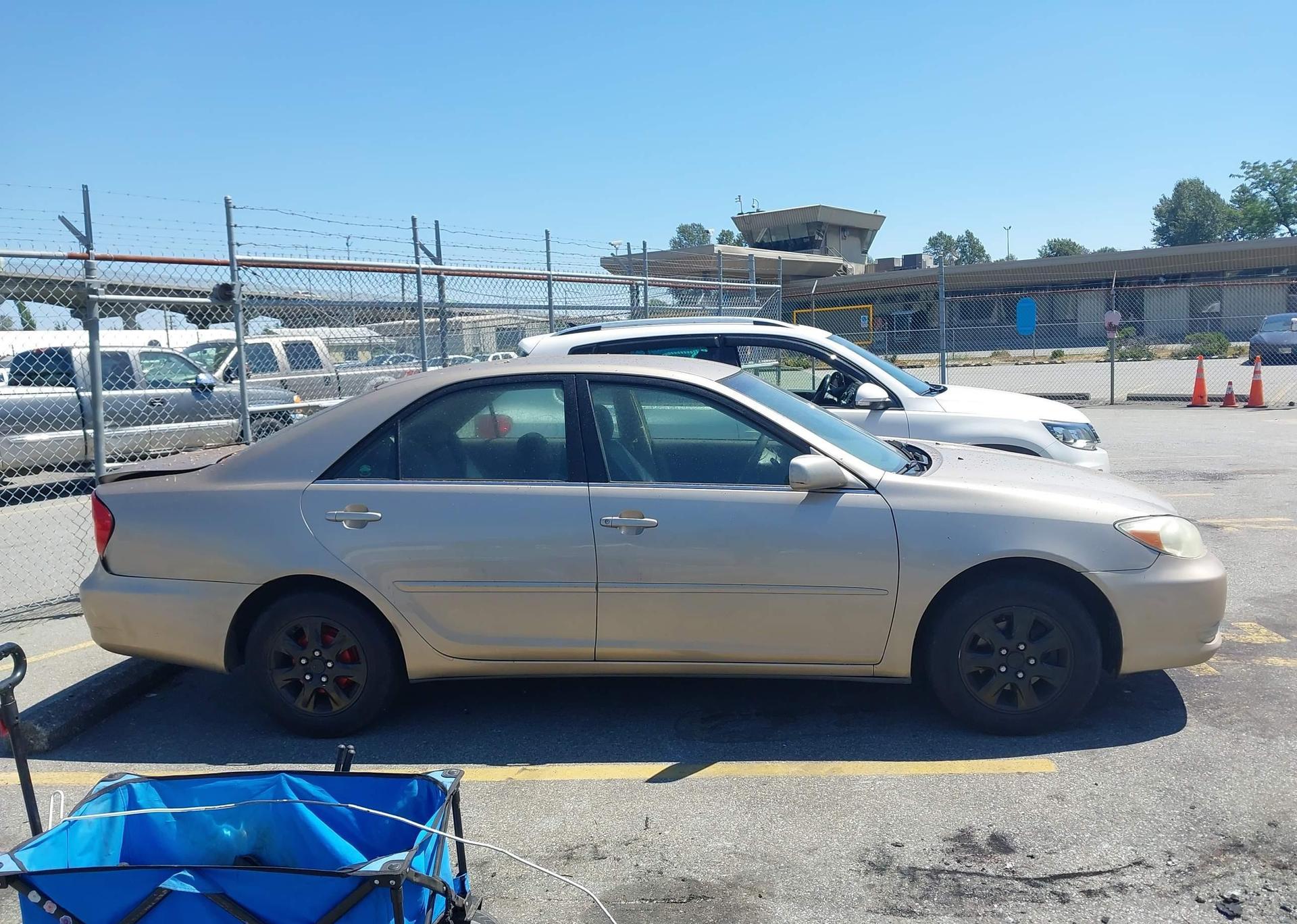 2002 TOYOTA CAMRY