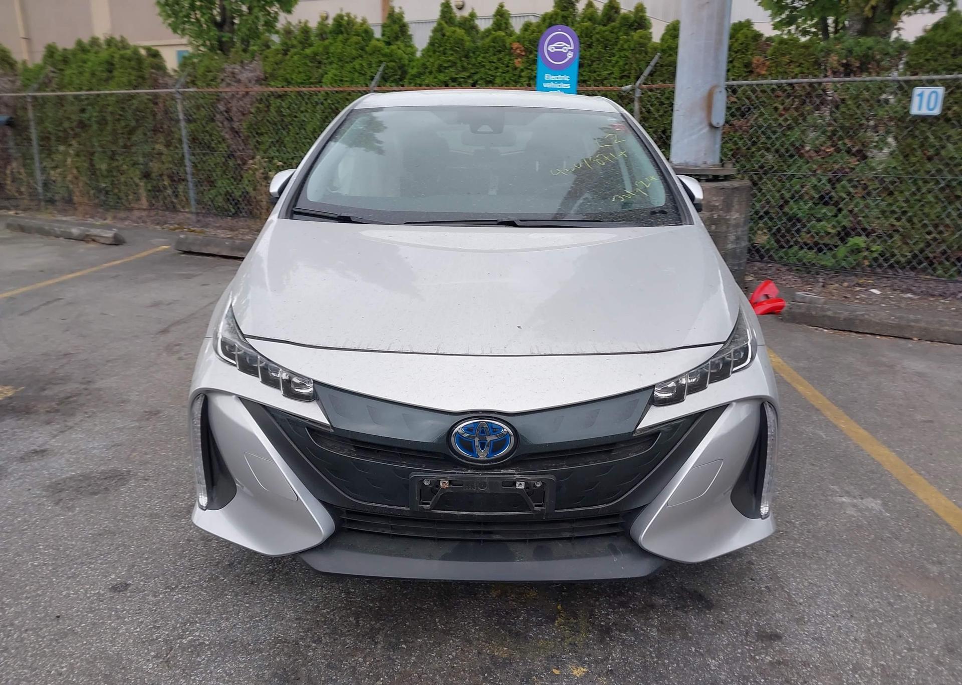 2022 TOYOTA PRIUS