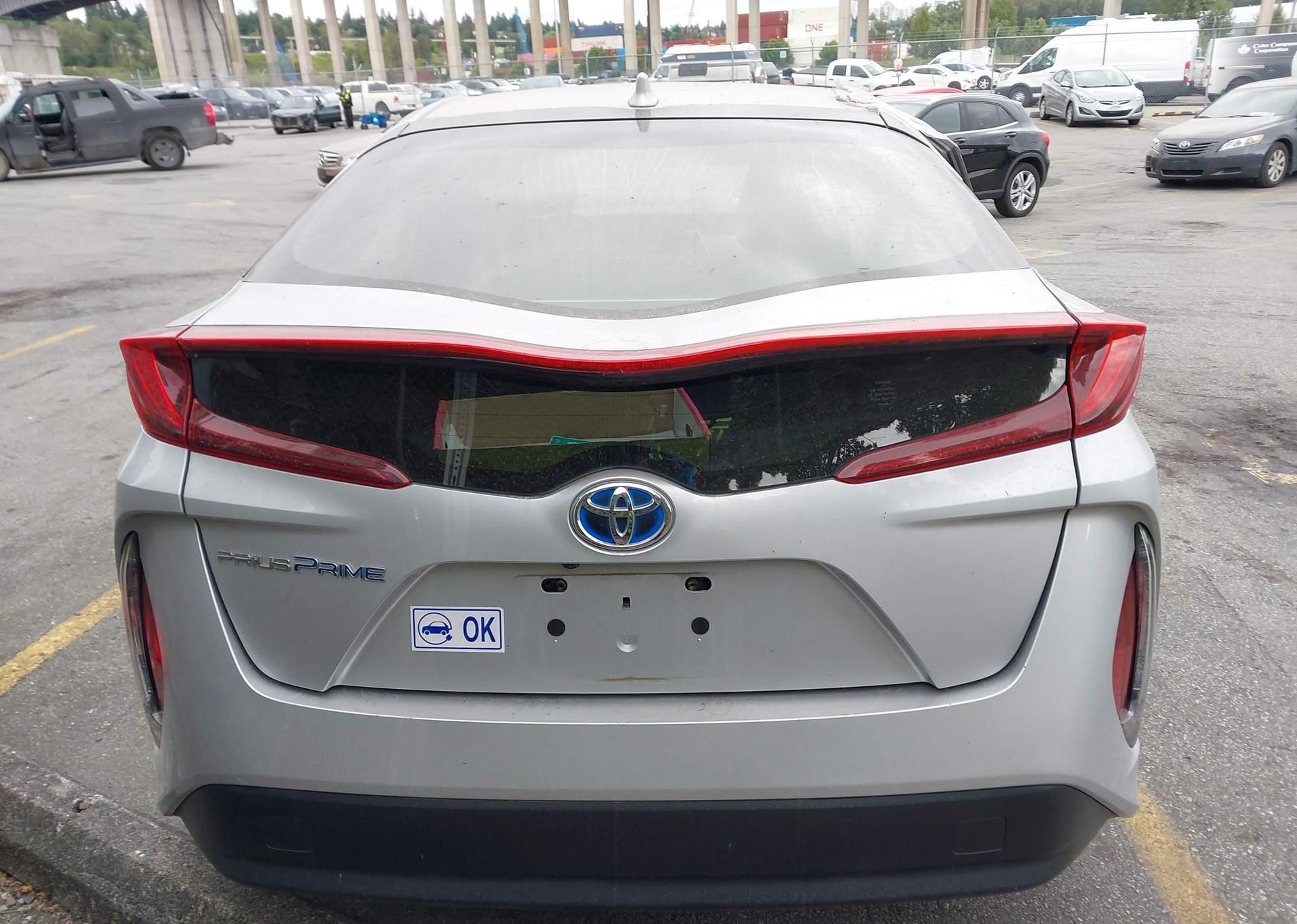 2022 TOYOTA PRIUS