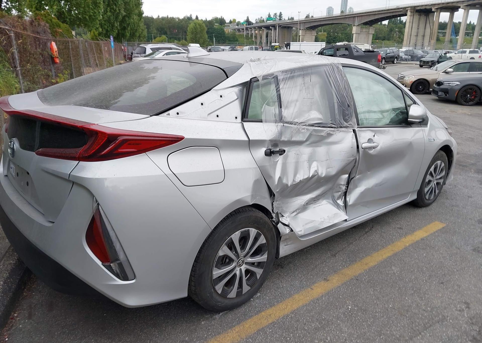 2022 TOYOTA PRIUS