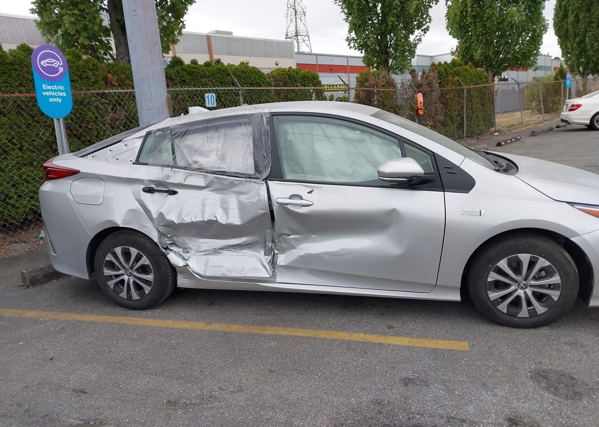 2022 TOYOTA PRIUS