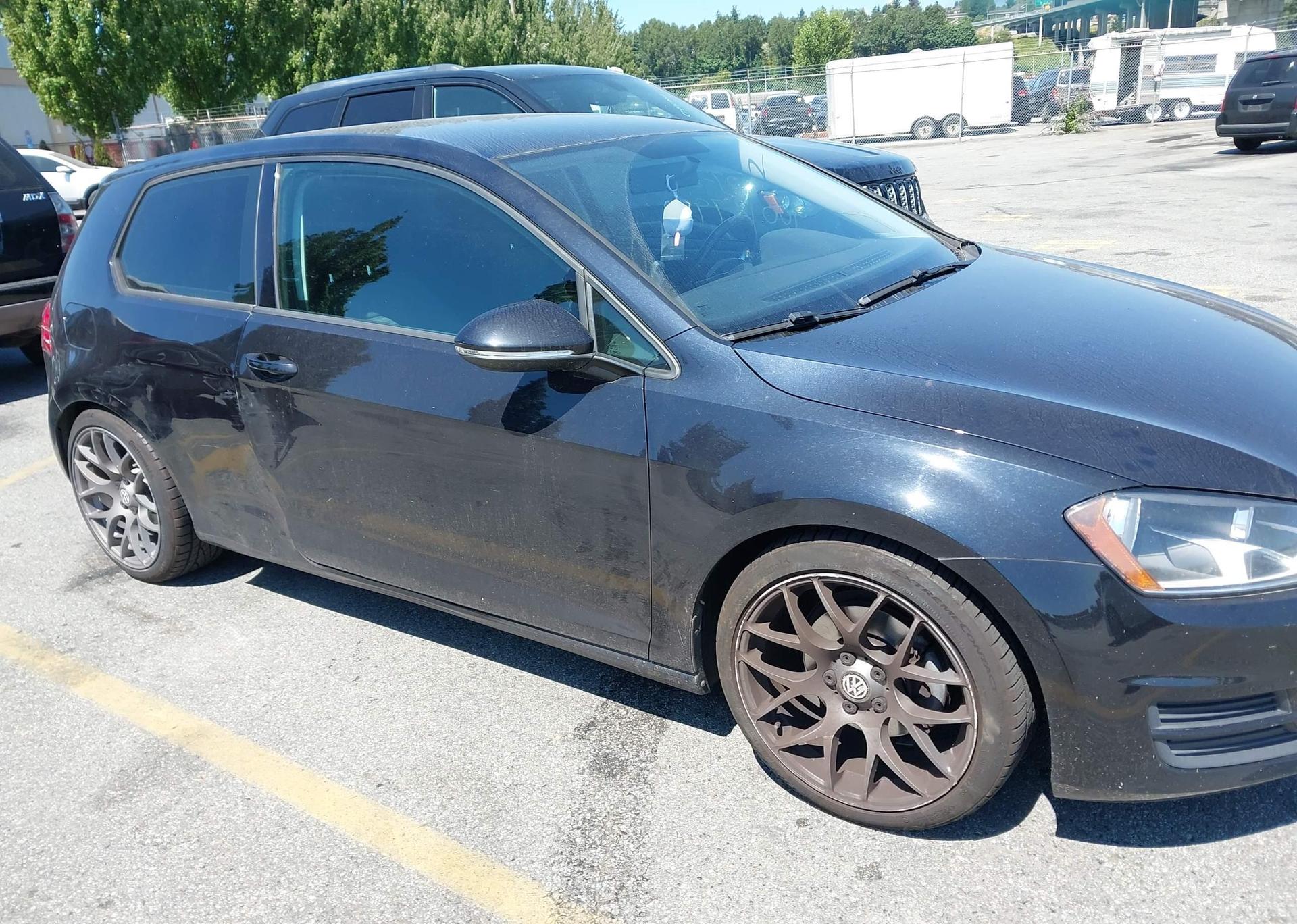 2016 VOLKSWAGEN GOLF