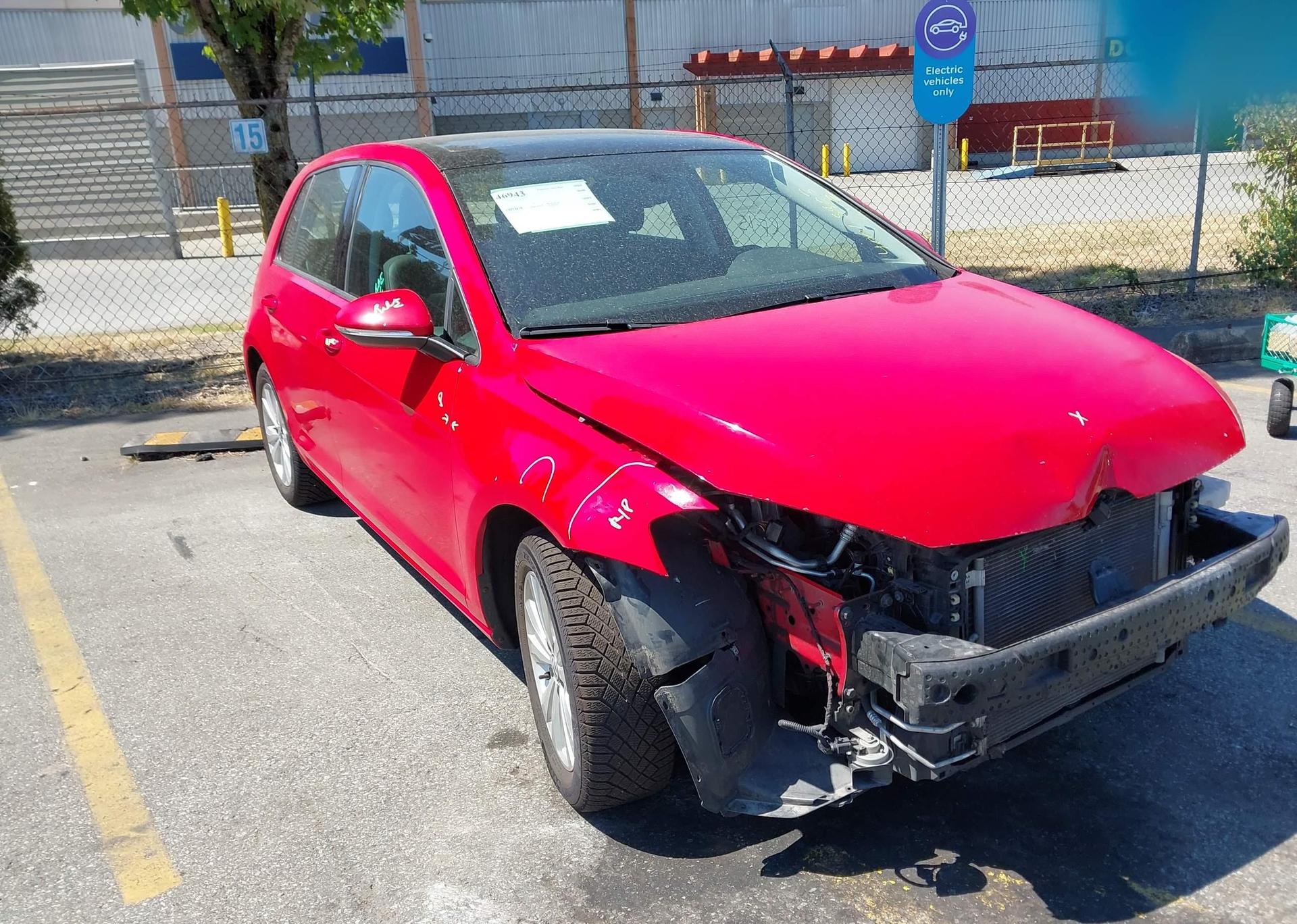 2015 VOLKSWAGEN GOLF