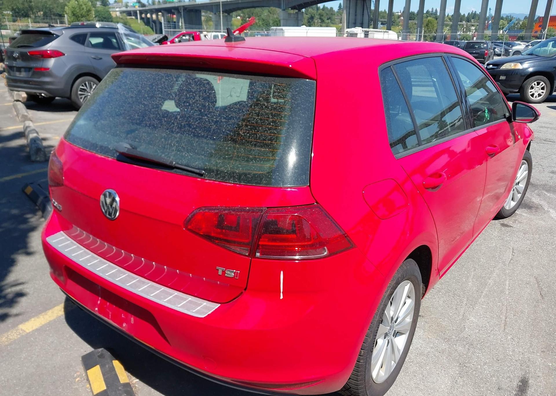 2015 VOLKSWAGEN GOLF