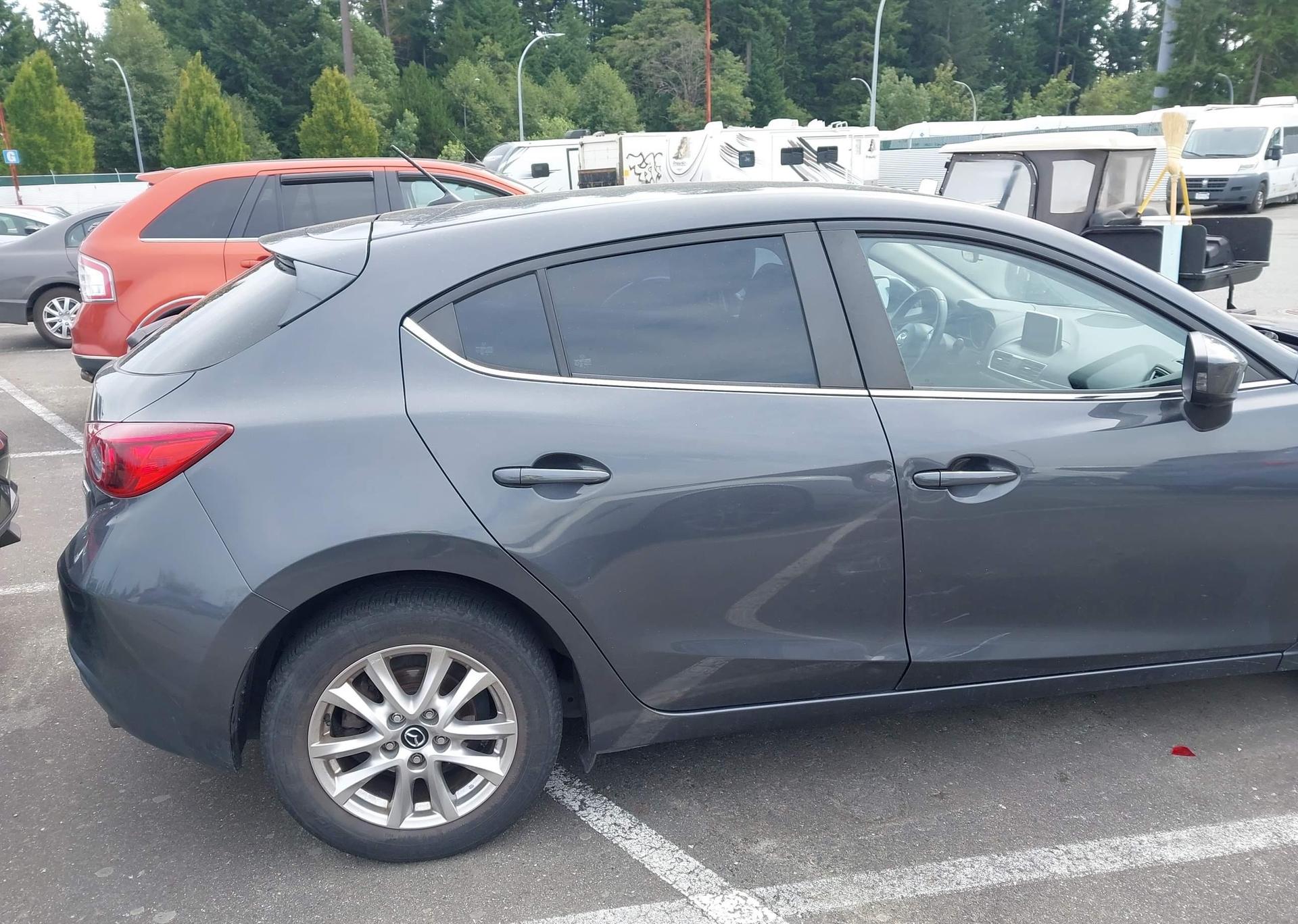 2014 MAZDA MAZDA3 GS-SKY