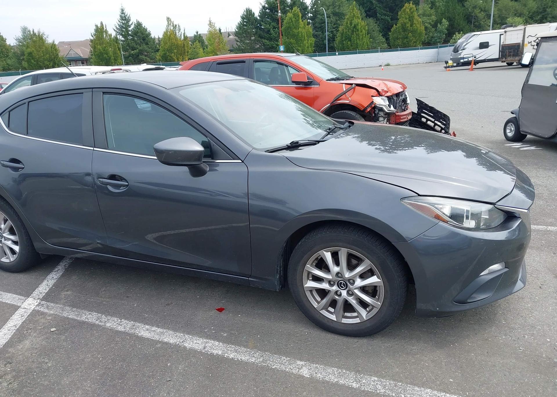 2014 MAZDA MAZDA3 GS-SKY