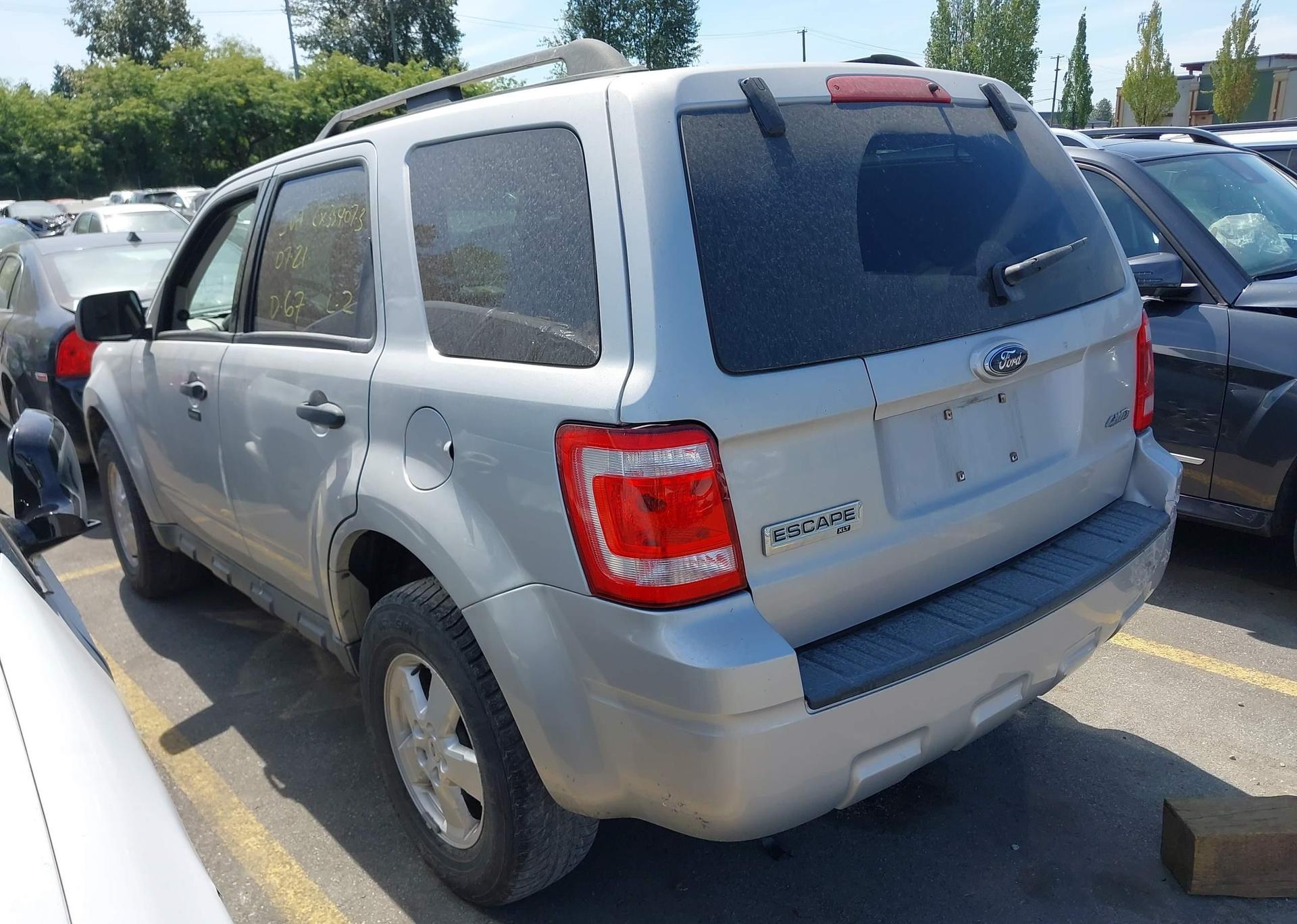 2009 FORD ESCAPE XLT