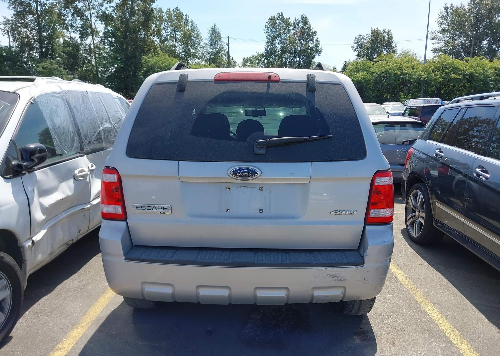 2009 FORD ESCAPE XLT