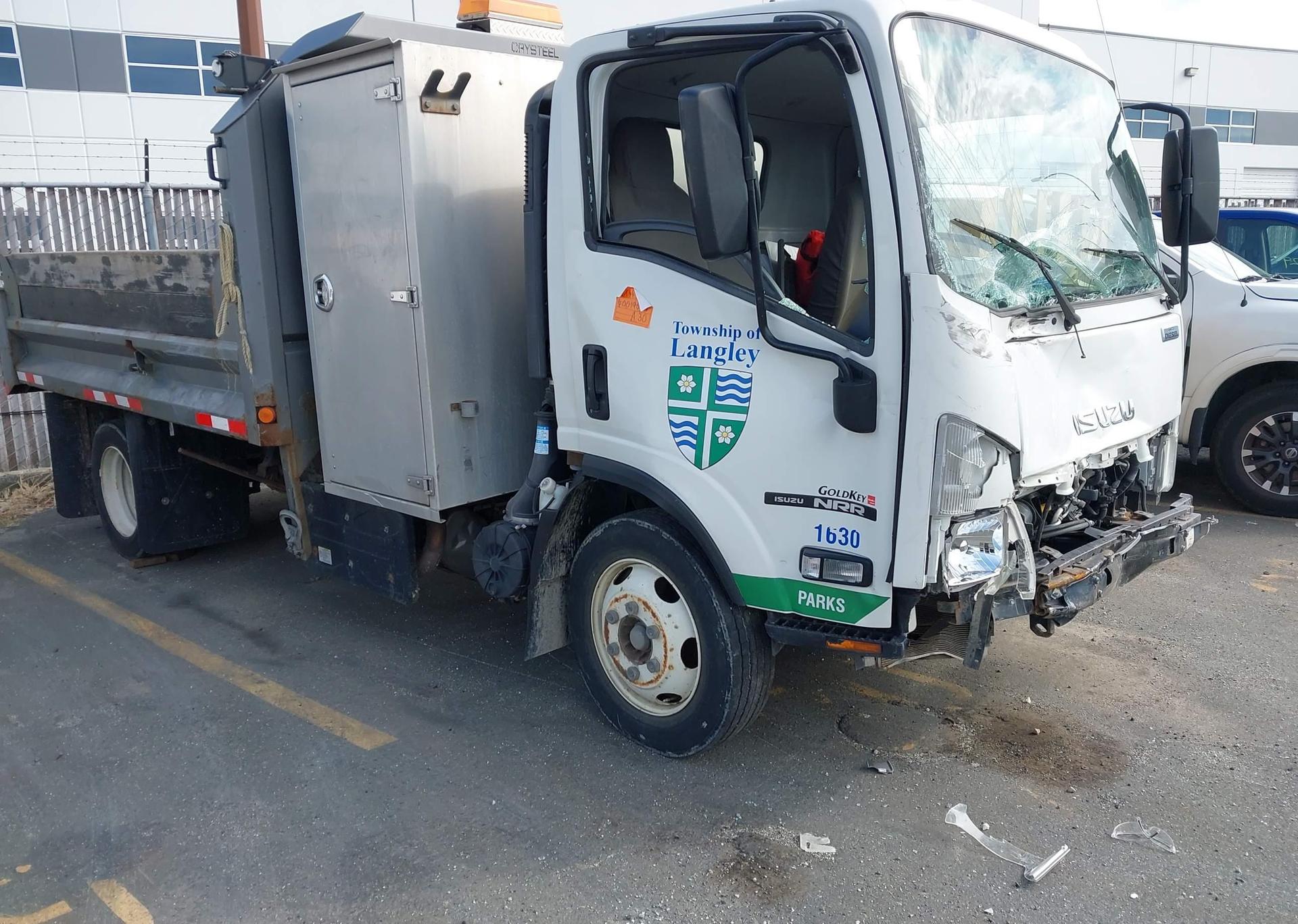 2019 ISUZU NRR