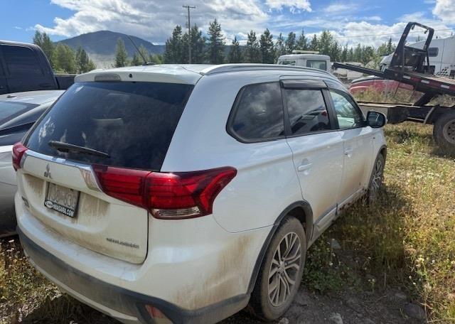 2016 MITSUBISHI OUTLANDER SE