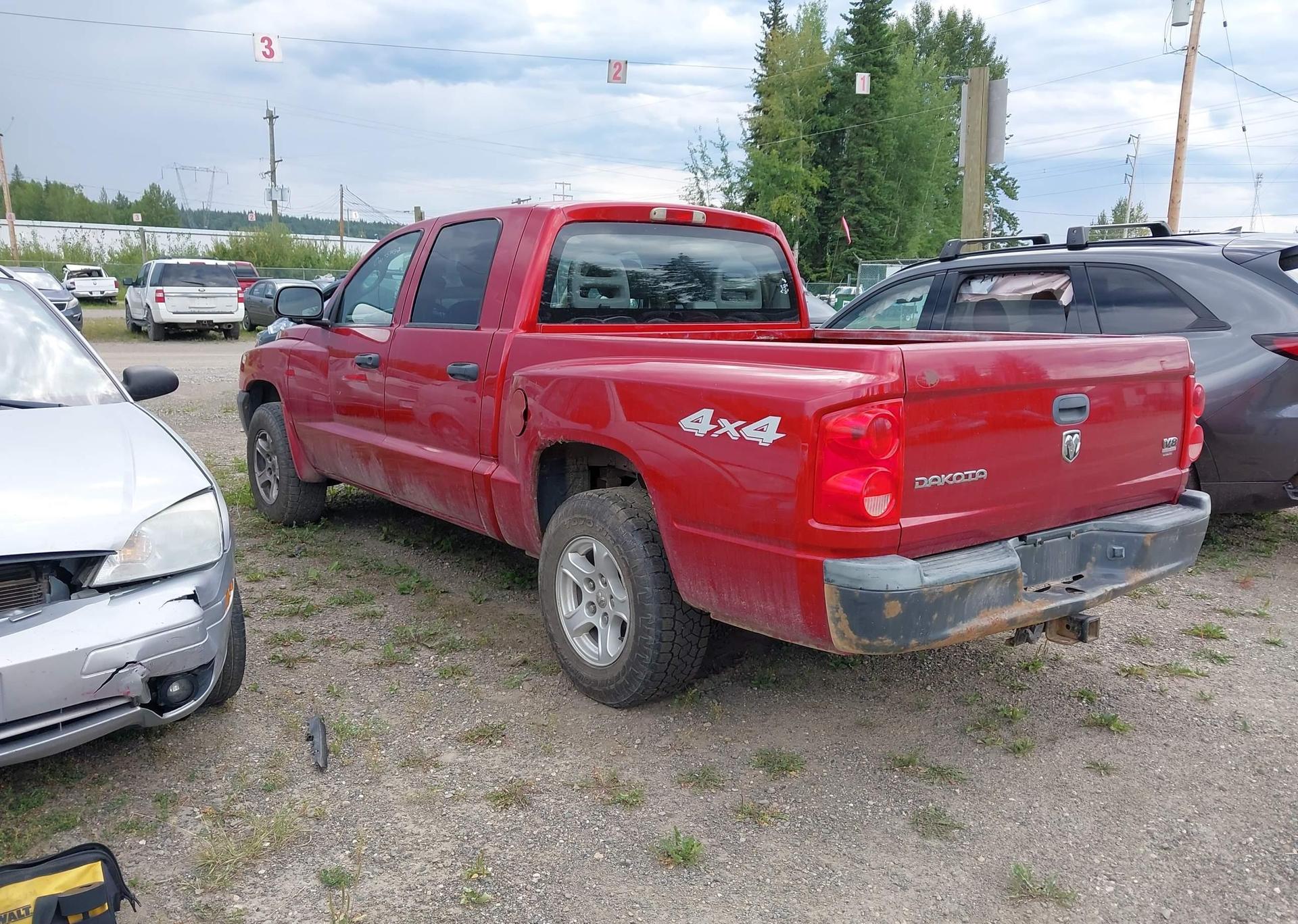 2006 DODGE DAKOTA QUAD