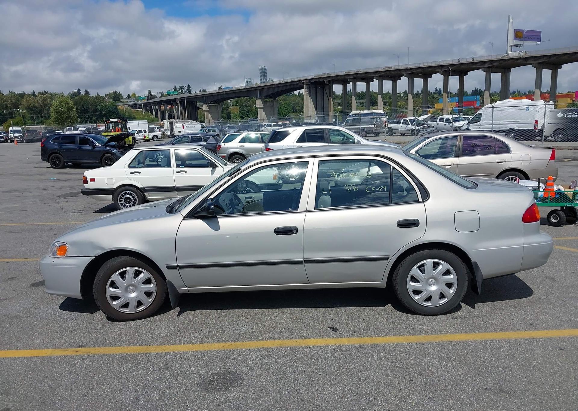 2002 TOYOTA COROLLA CE
