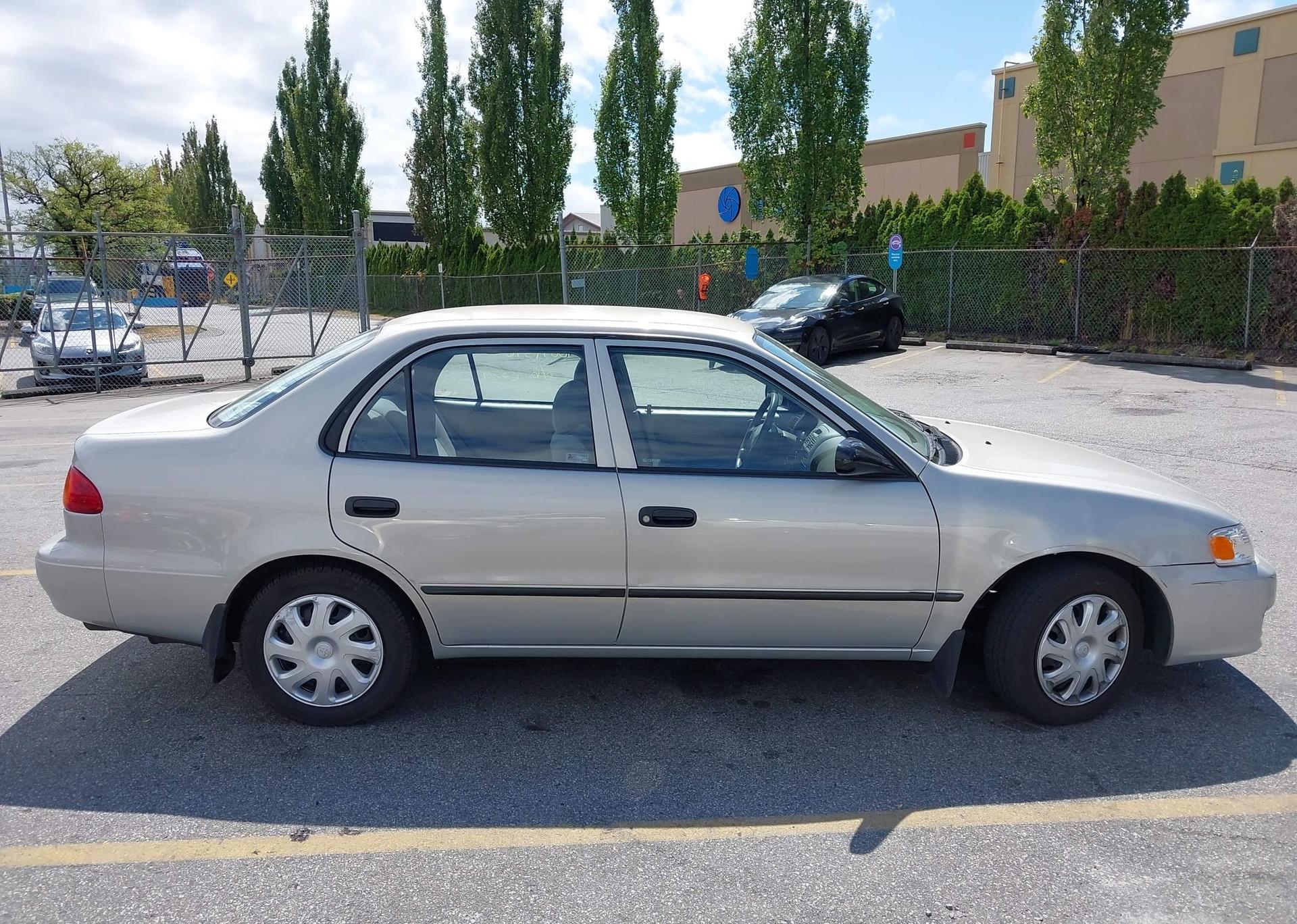 2002 TOYOTA COROLLA CE