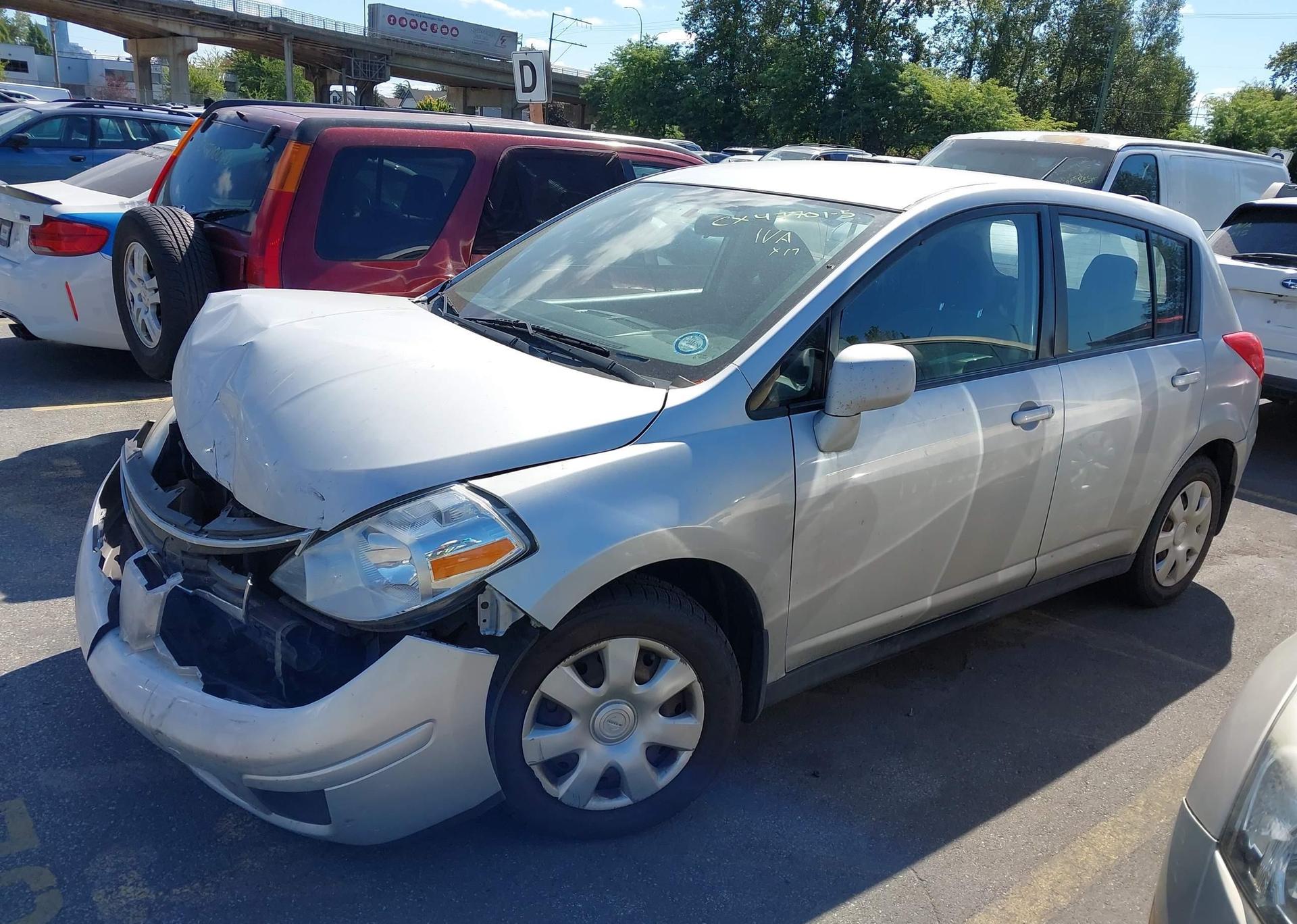 2011 NISSAN VERSA S
