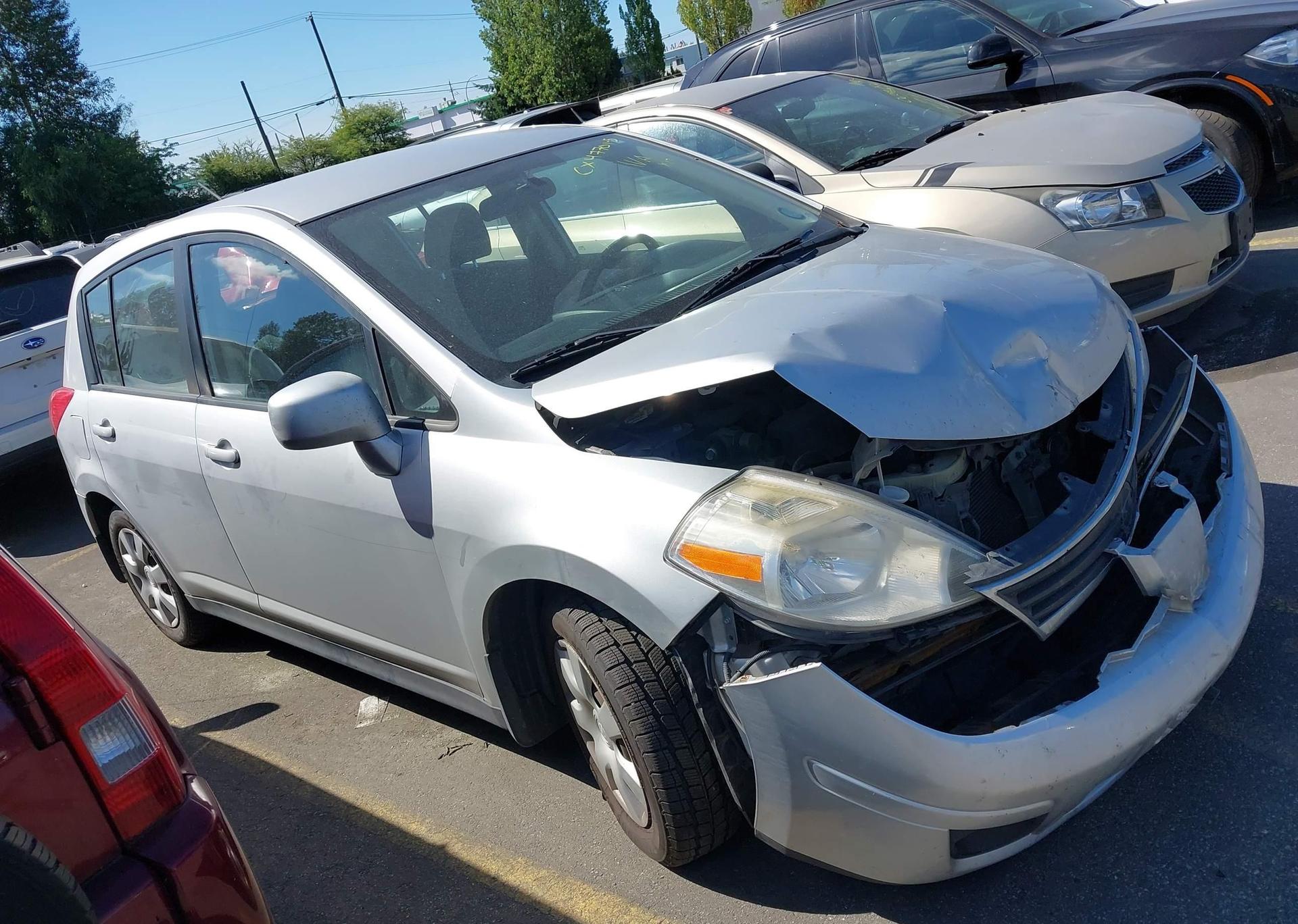 2011 NISSAN VERSA S
